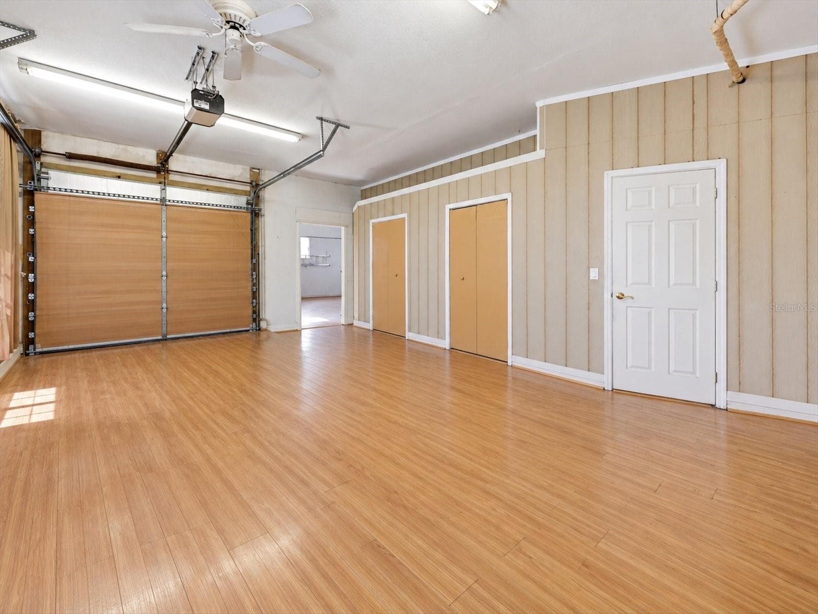 garage room/flexroom - 9348 SAN BERNANDINO AVE, ENGLEWOOD