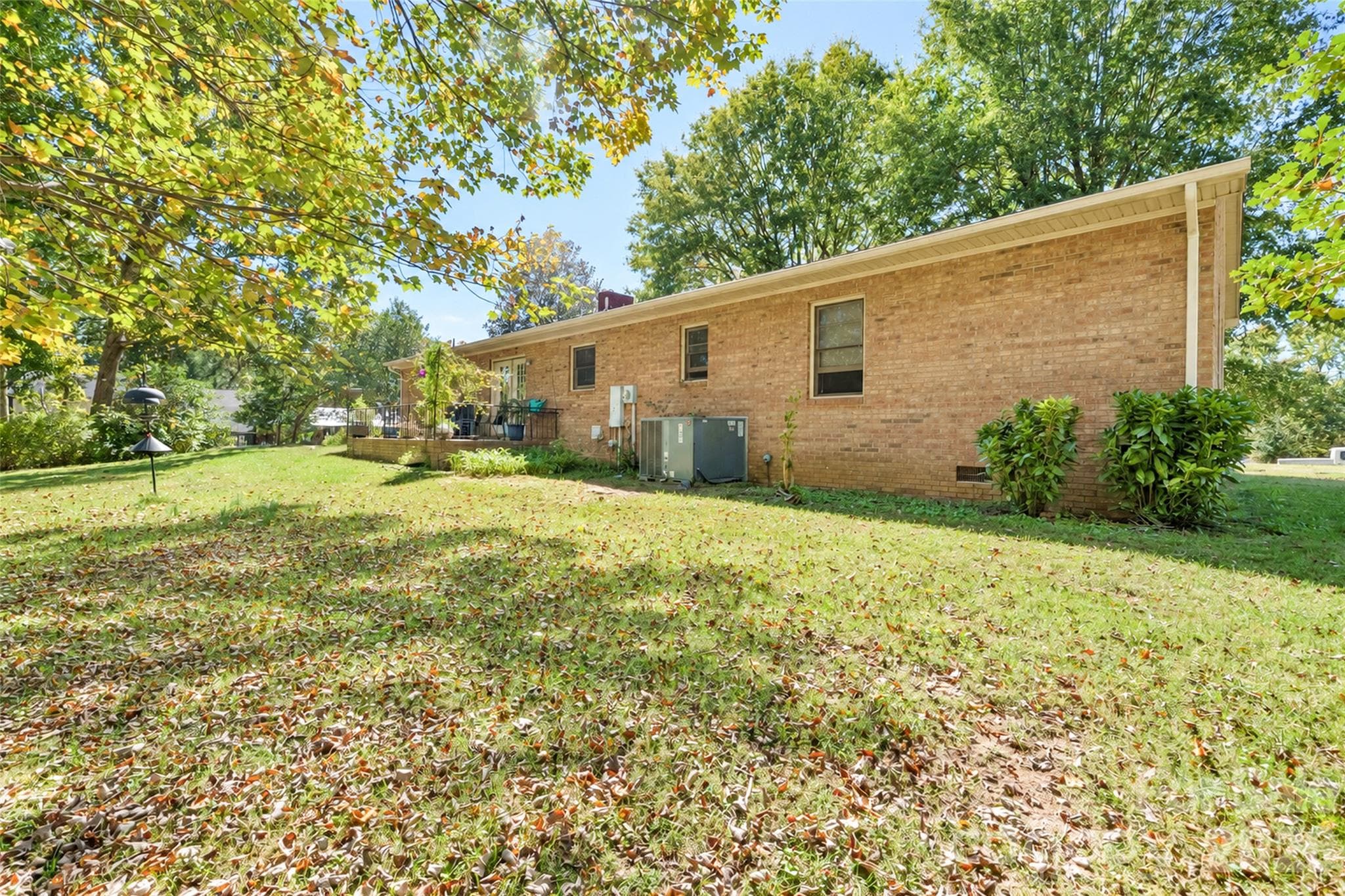 Single Family Residence at 206 Bleynat Street, Valdese, photo 6 of 25