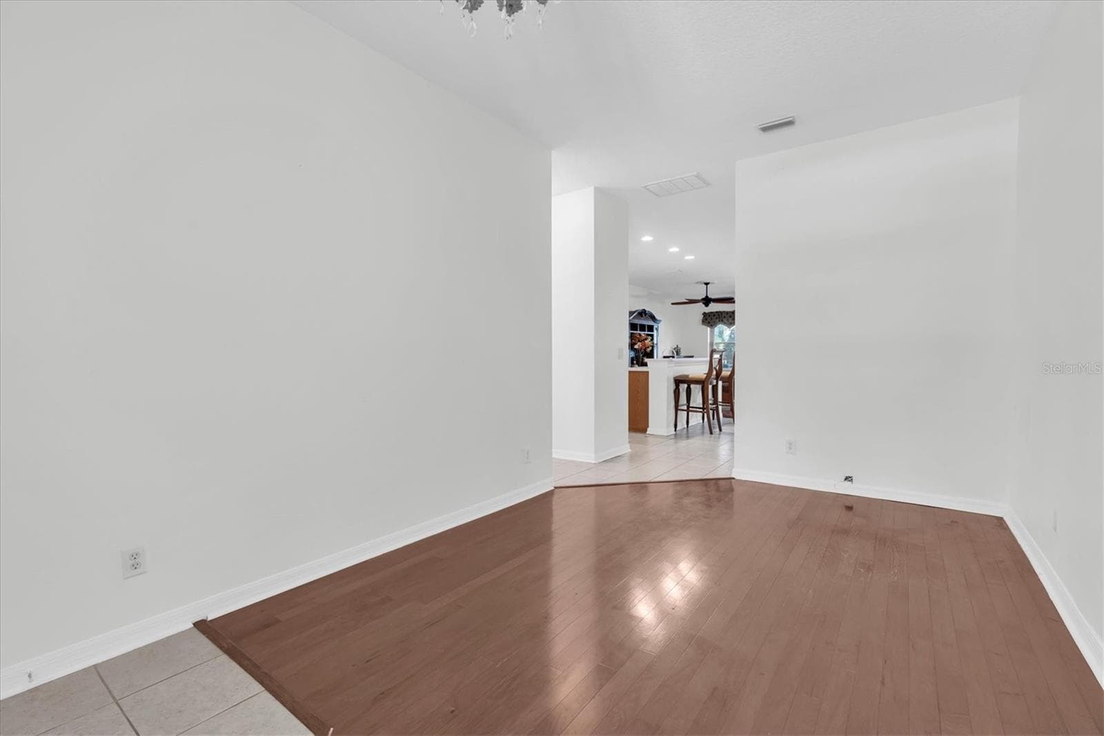 Townhouse at 10608 SHADY FALLS CT, RIVERVIEW, photo 7 of 38