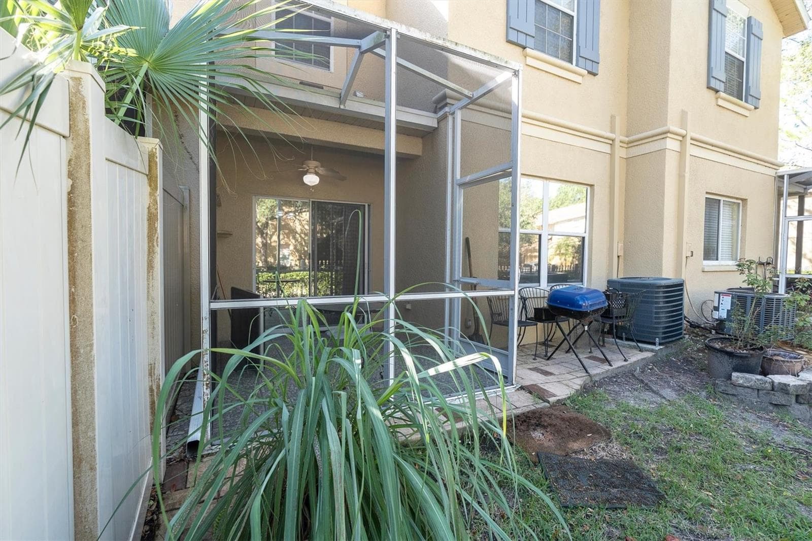 Townhouse at 10608 SHADY FALLS CT, RIVERVIEW, photo 22 of 38
