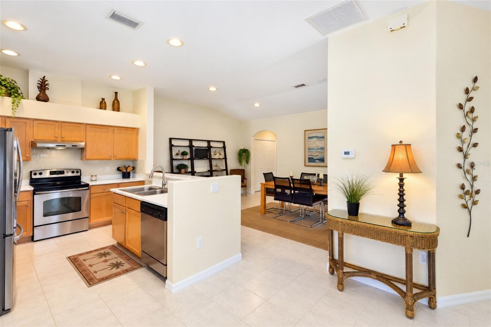 Kitchen - Dining Room - 420 LEHALIS DR, ENGLEWOOD