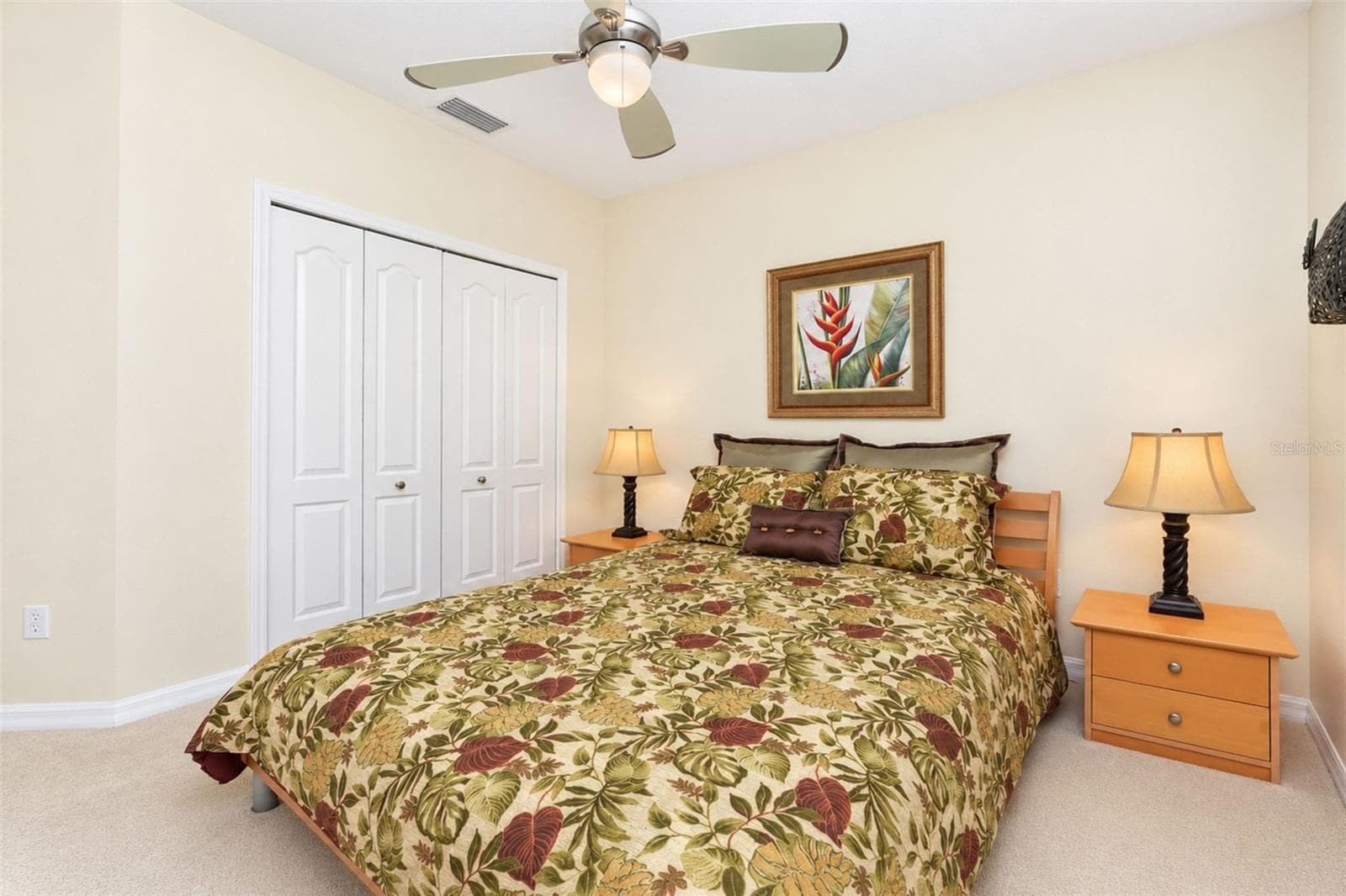 Guest Bedroom - 420 LEHALIS DR, ENGLEWOOD