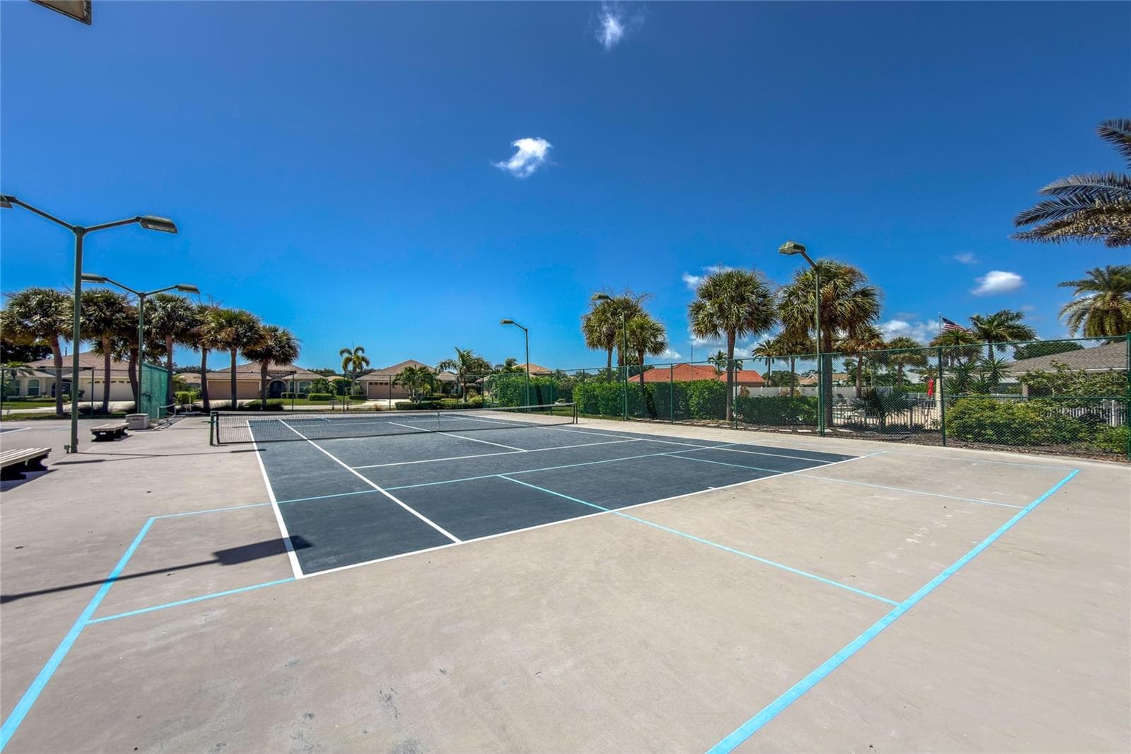 Oak Forest Amenities - 420 LEHALIS DR, ENGLEWOOD
