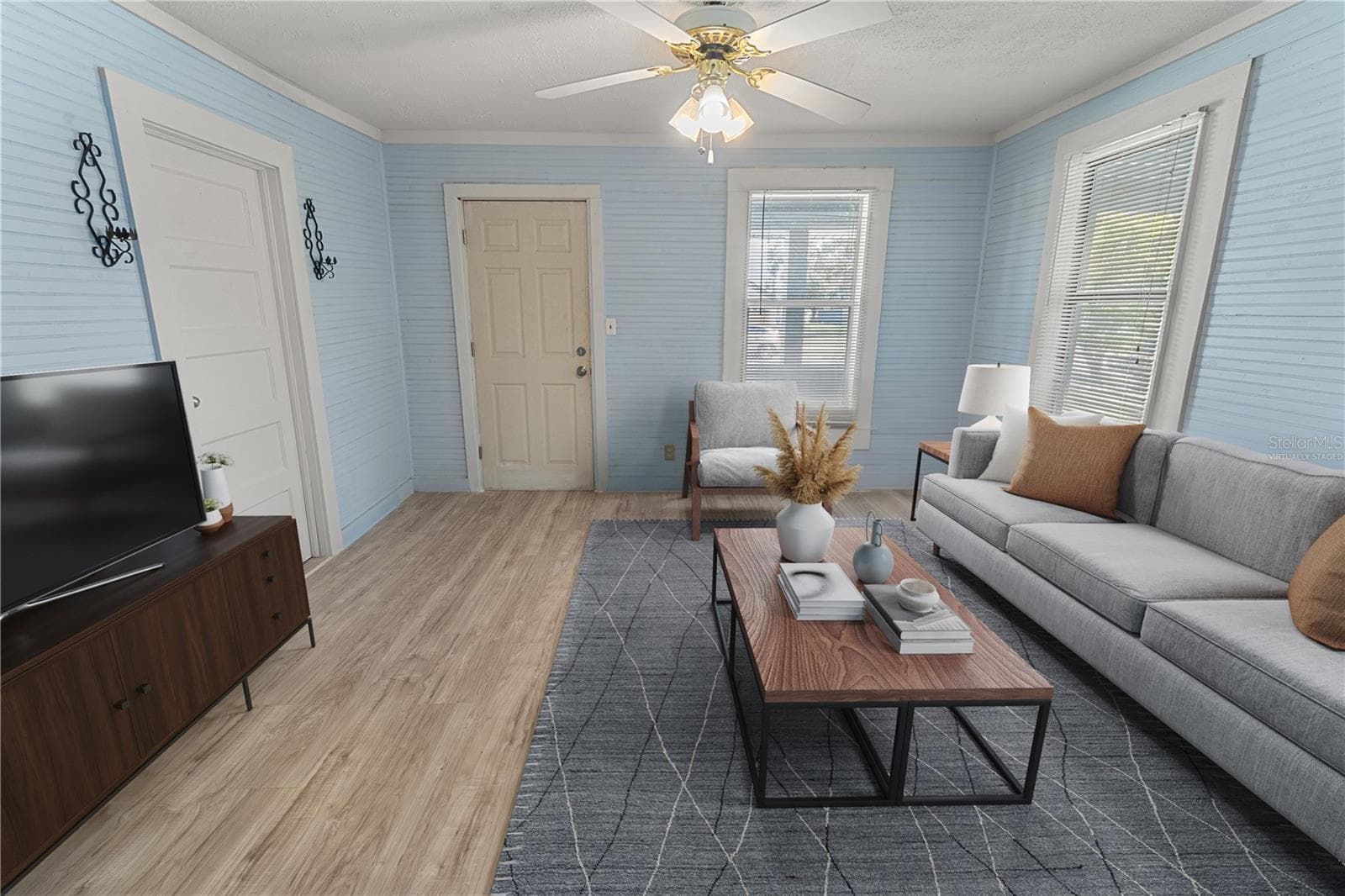 Virtually Staged L/Rm - 403 N WETMORE ST, LAKE WALES
