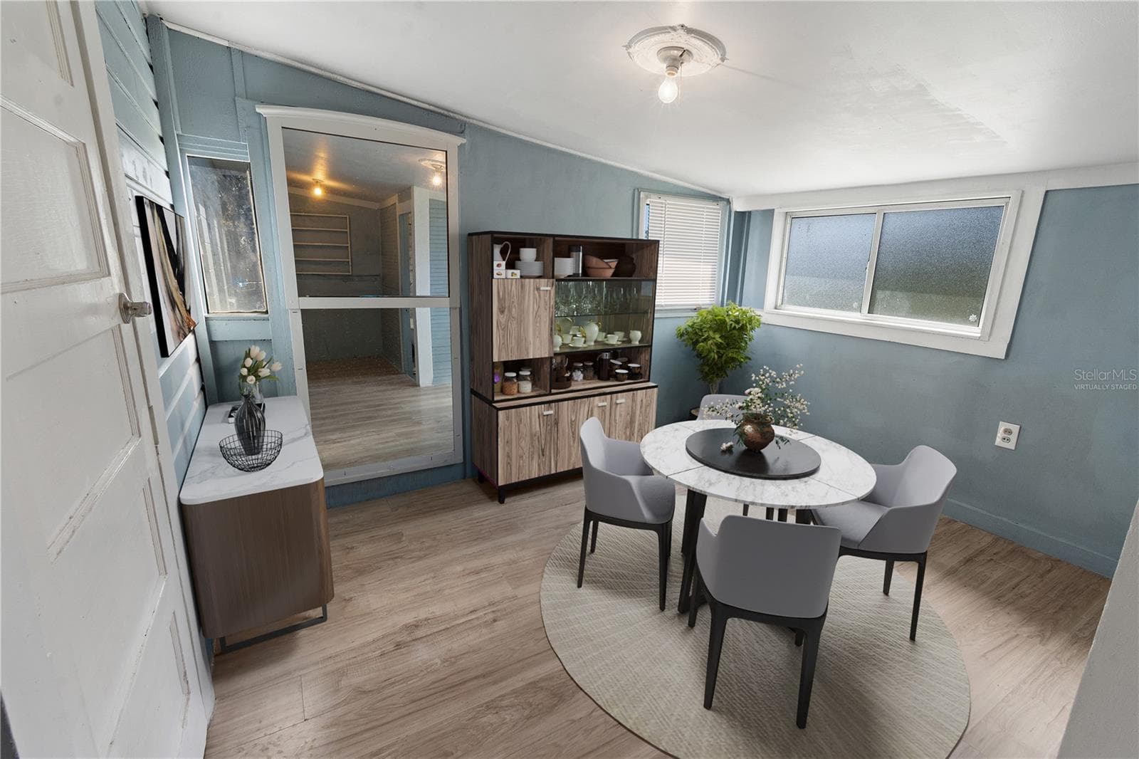 Virtually Staged D/Rm - 403 N WETMORE ST, LAKE WALES