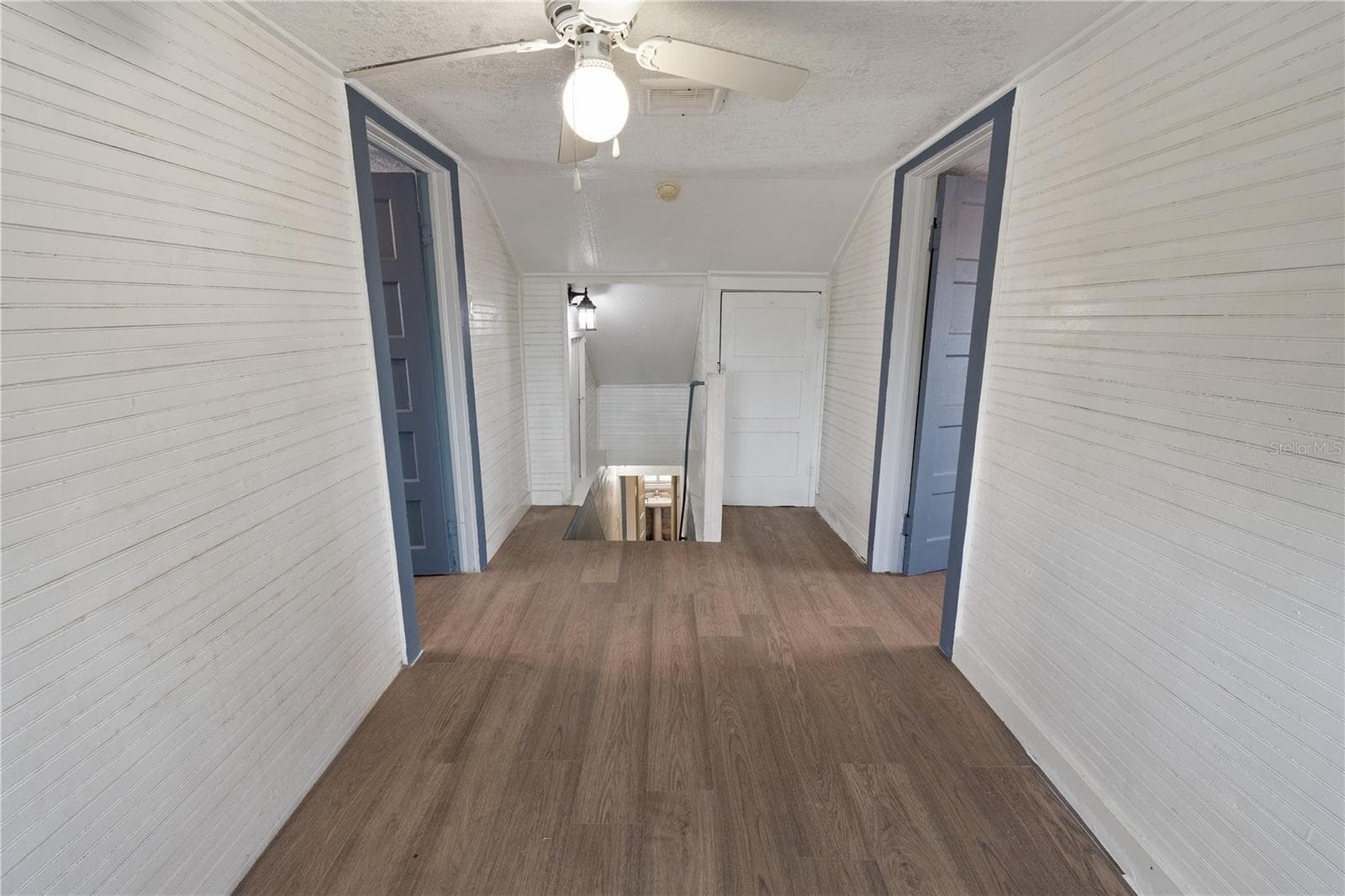 Upstairs view toward stairs - 403 N WETMORE ST, LAKE WALES