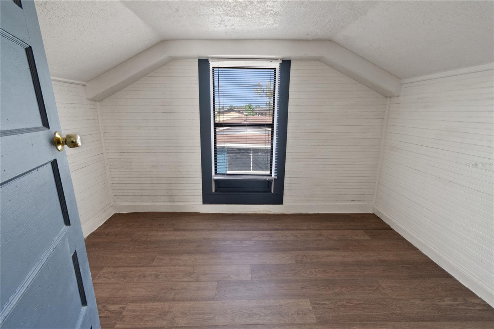 Upstairs Cozy 3rd Bedroom - 403 N WETMORE ST, LAKE WALES