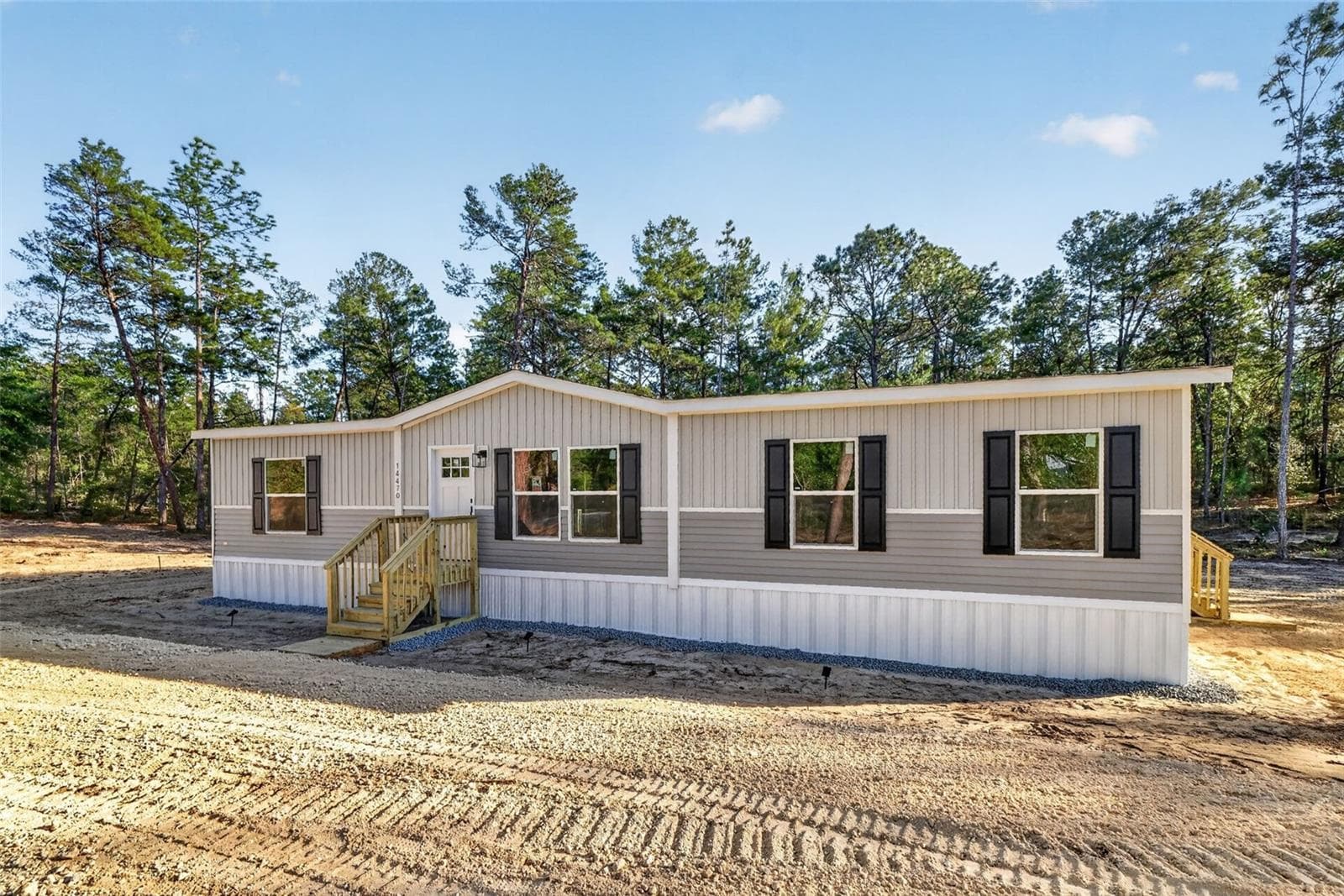 Manufactured Home at 14470 SE 8TH ST, WILLISTON, photo 5 of 28
