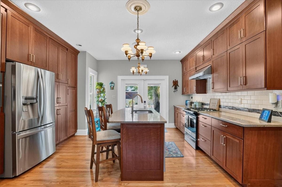 Single Family Residence at 2890 8TH AVE N, ST PETERSBURG, photo 43 of 101