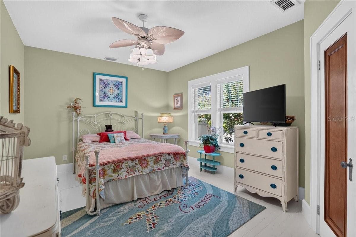 Single Family Residence at 2890 8TH AVE N, ST PETERSBURG, photo 52 of 101