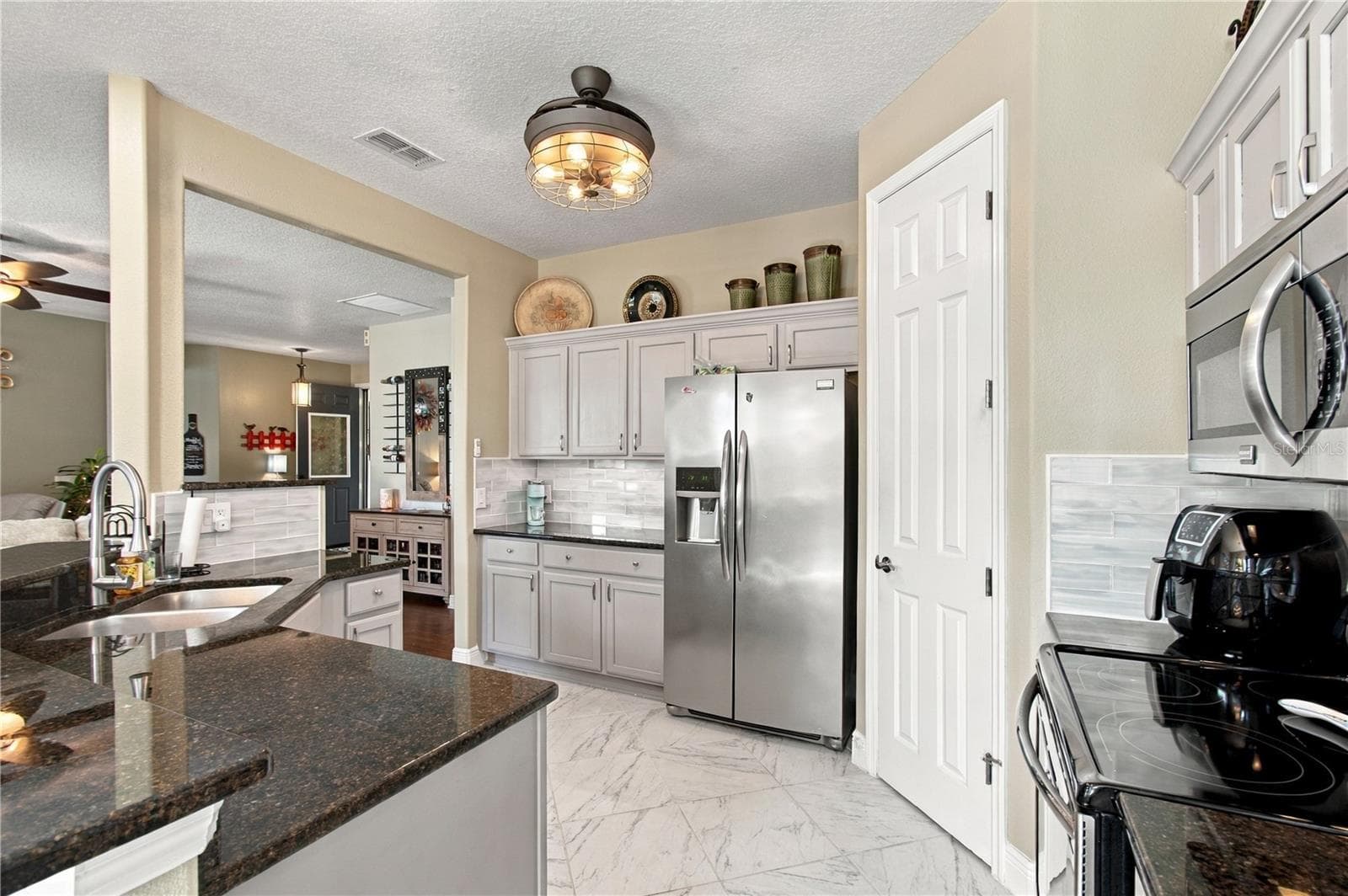 UPGRADED LIGHTING - 318 LA JOLLA LN, KISSIMMEE