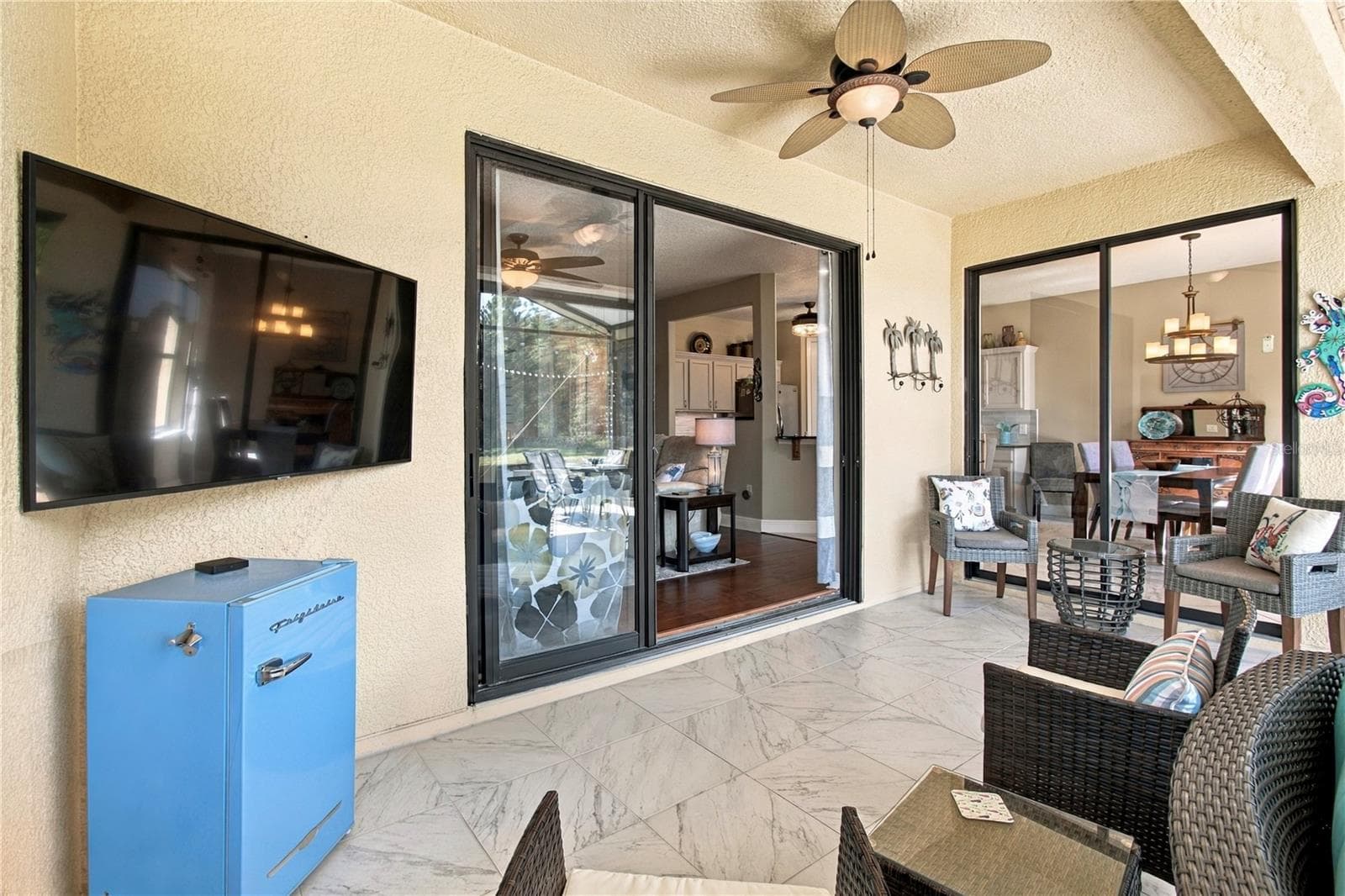TILE FLOORS - 318 LA JOLLA LN, KISSIMMEE