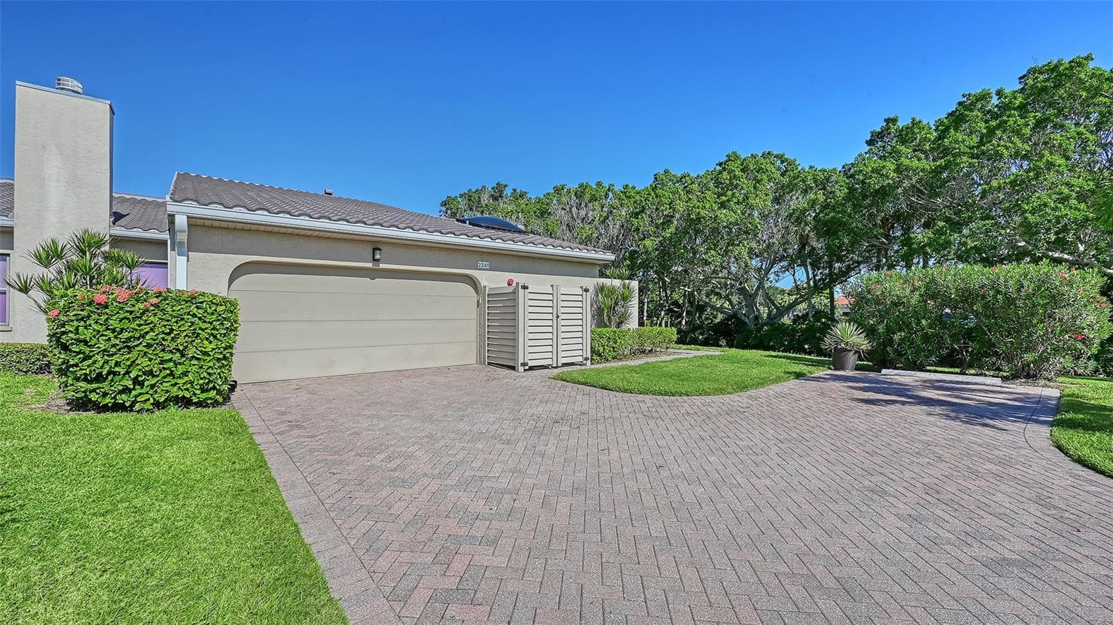 Condominium at 2245 HARBOURSIDE DR #101, LONGBOAT KEY, photo 2 of 63
