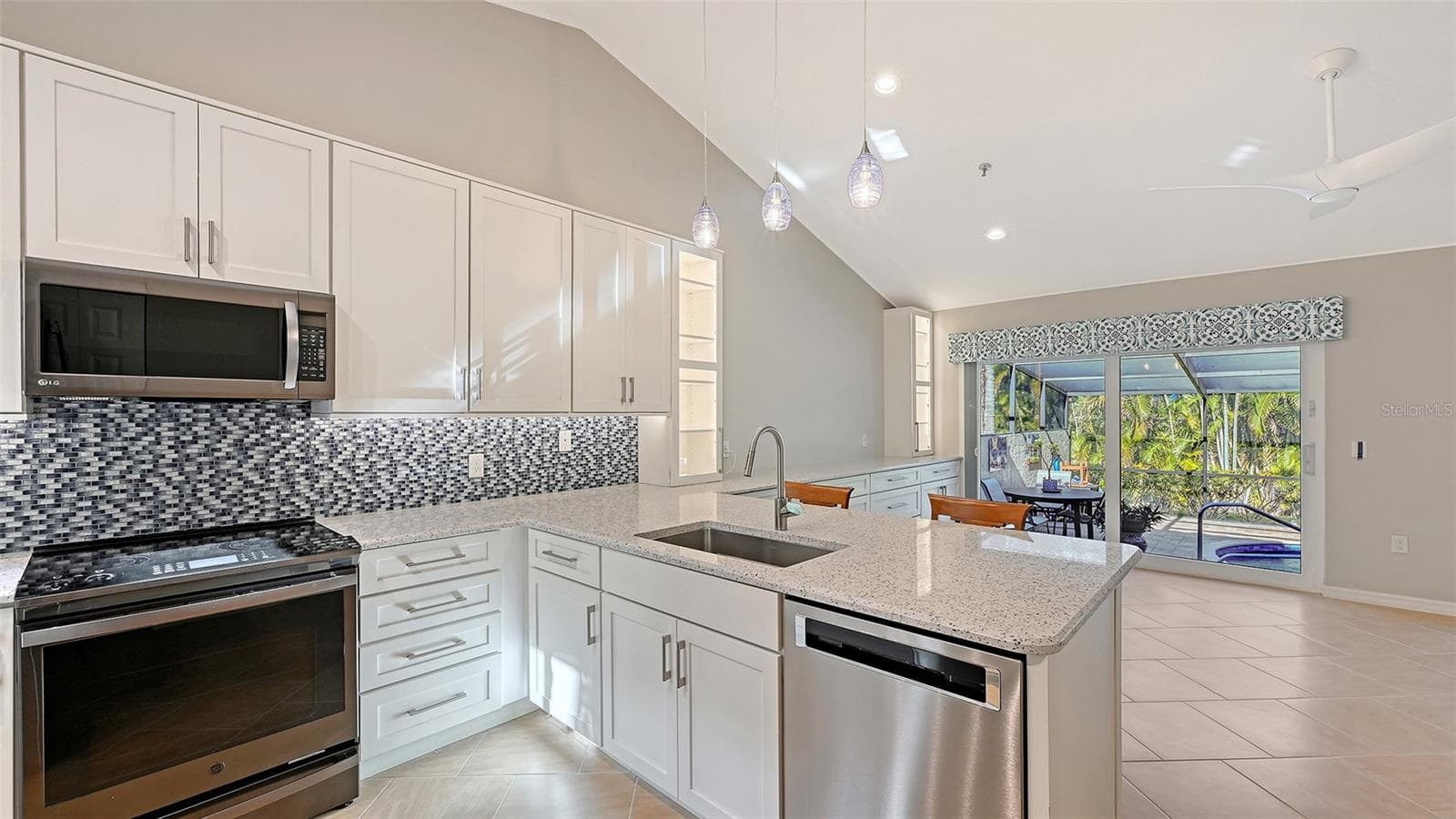 Condominium at 2245 HARBOURSIDE DR #101, LONGBOAT KEY, photo 17 of 63