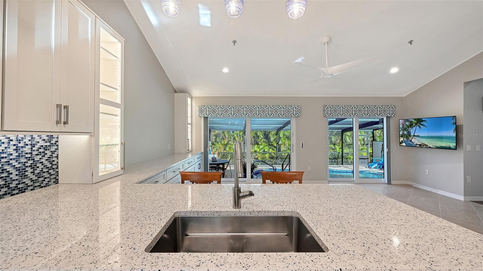 Condominium at 2245 HARBOURSIDE DR #101, LONGBOAT KEY, photo 18 of 63