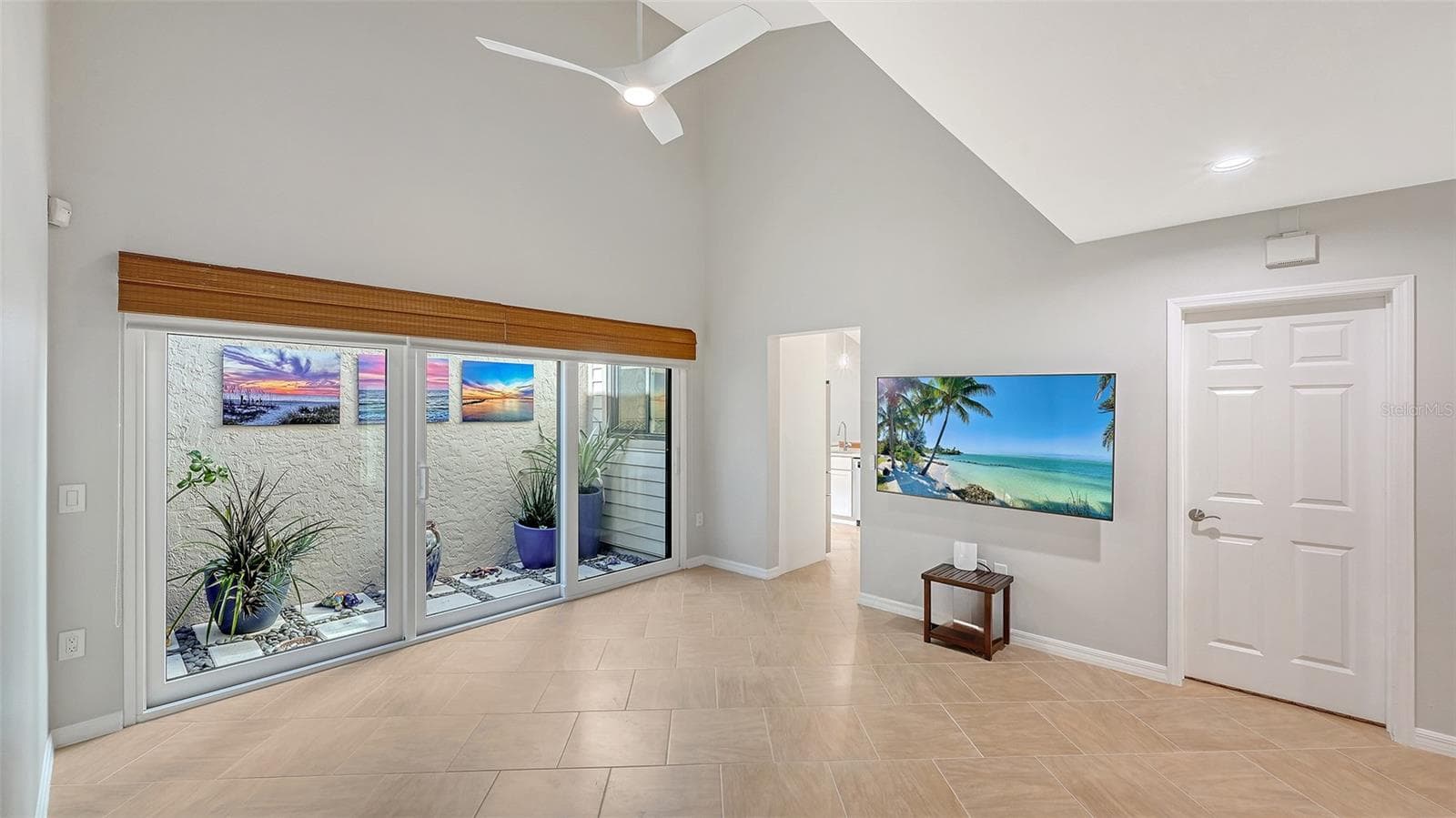 Family Room - 2245 HARBOURSIDE DR #101, LONGBOAT KEY