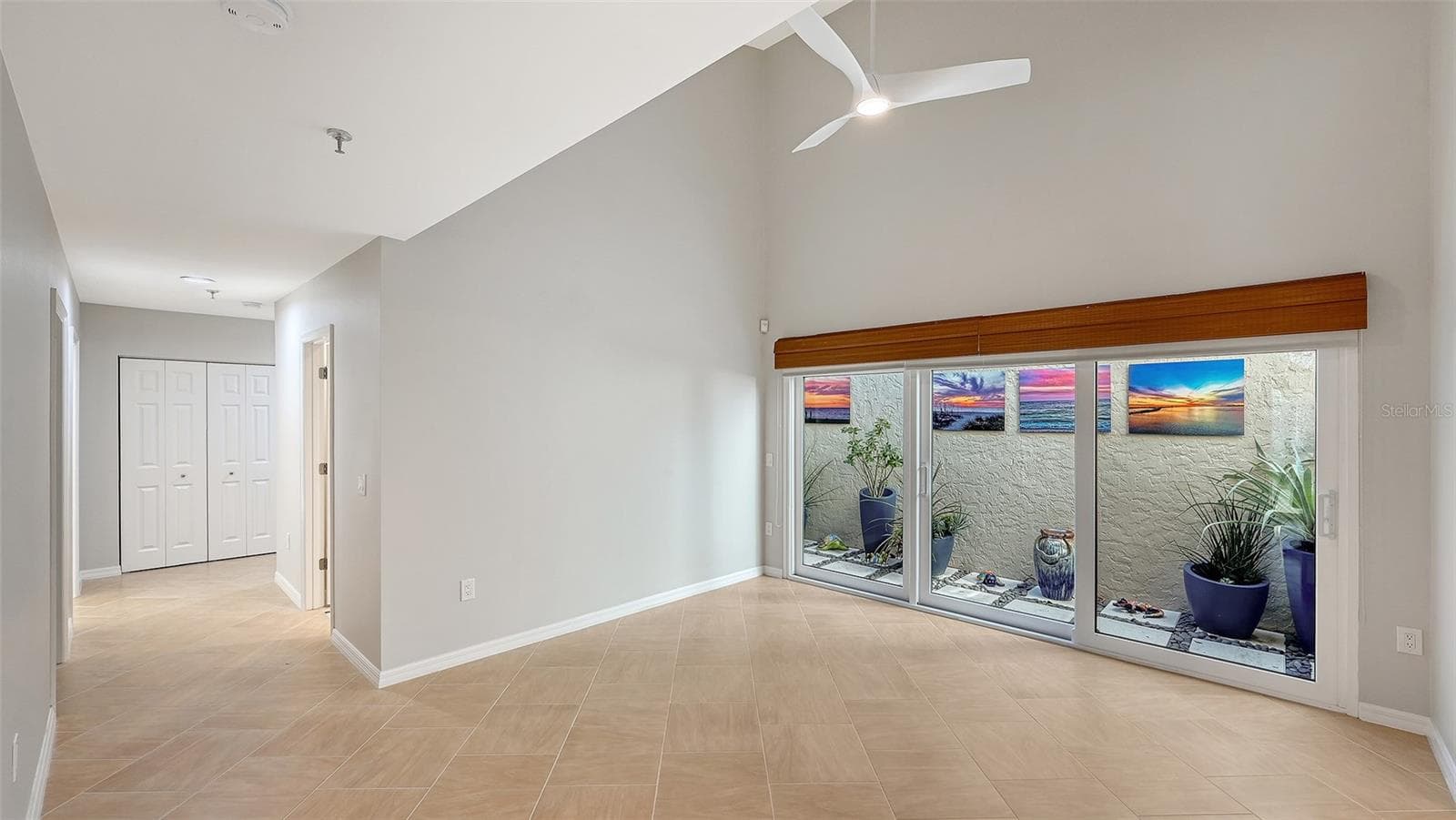 Family Room - 2245 HARBOURSIDE DR #101, LONGBOAT KEY