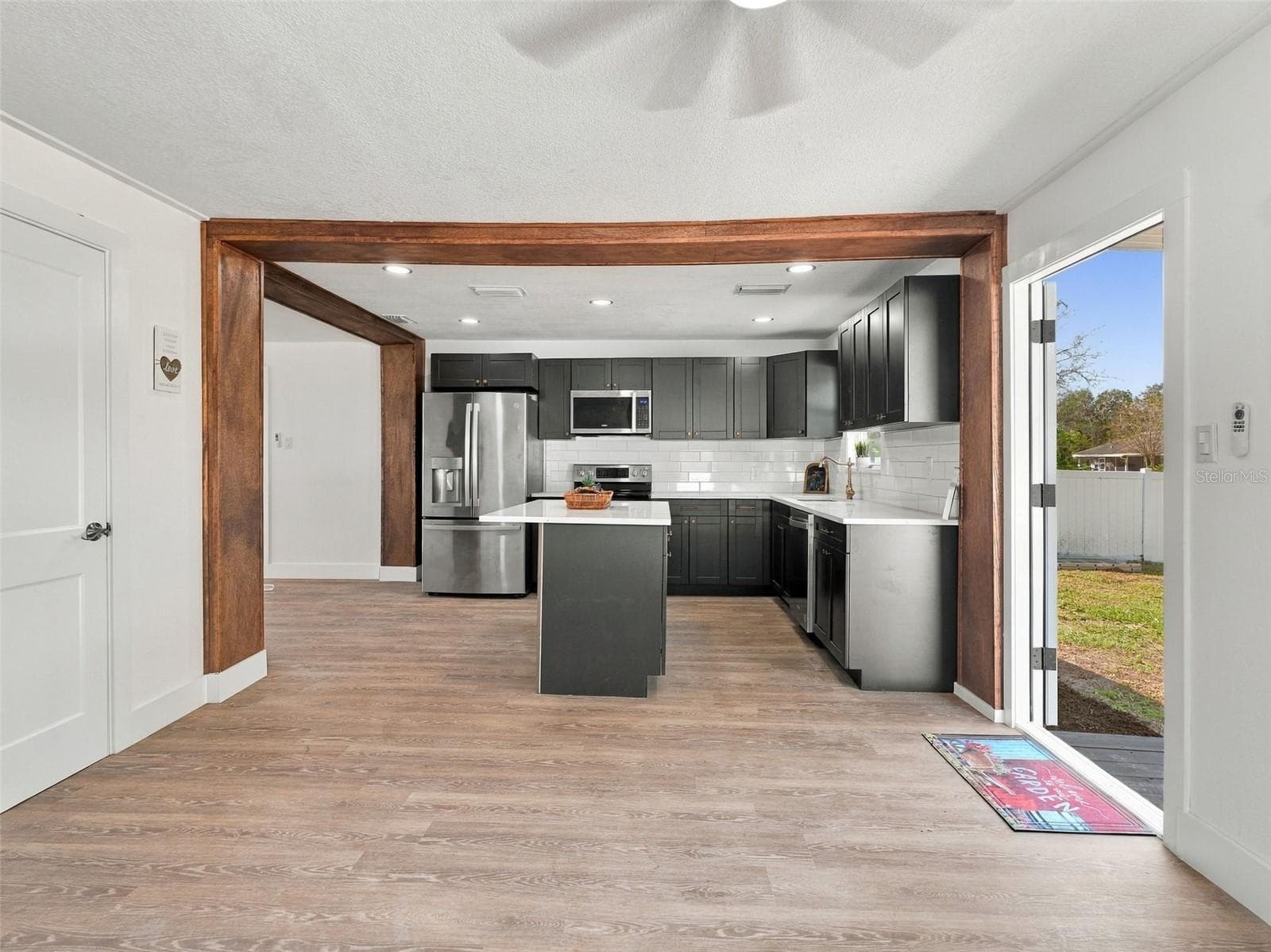 Single Family Residence at 318 NE 4TH ST, WEBSTER, photo 15 of 40