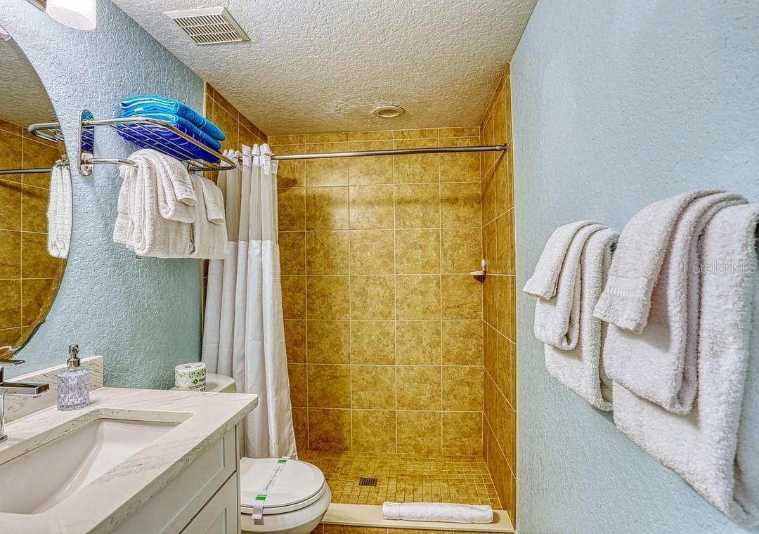 Condo - Hotel at 12000 GULF BLVD #403S, TREASURE ISLAND, photo 17 of 48