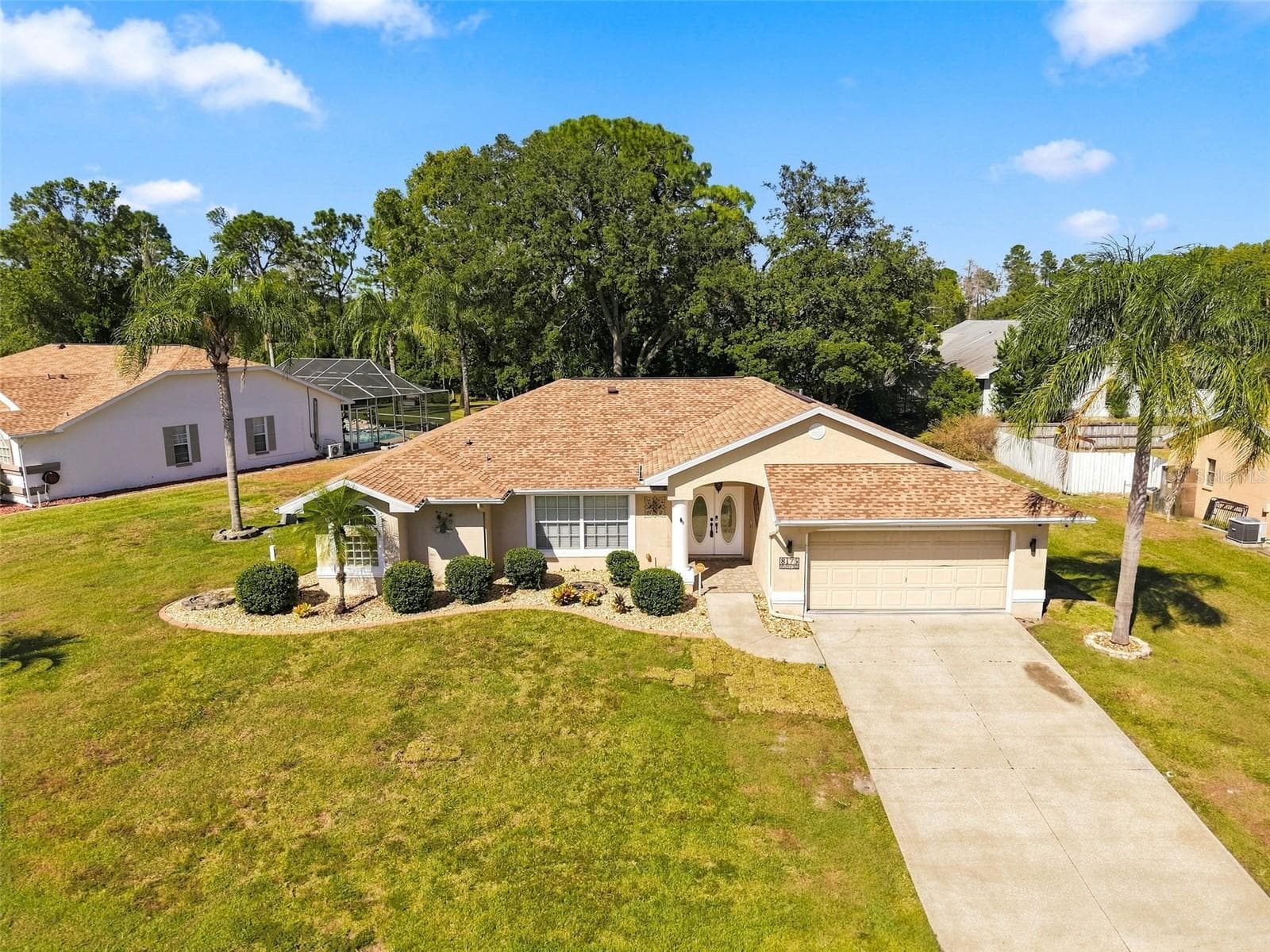 8175 WINDING OAK LN