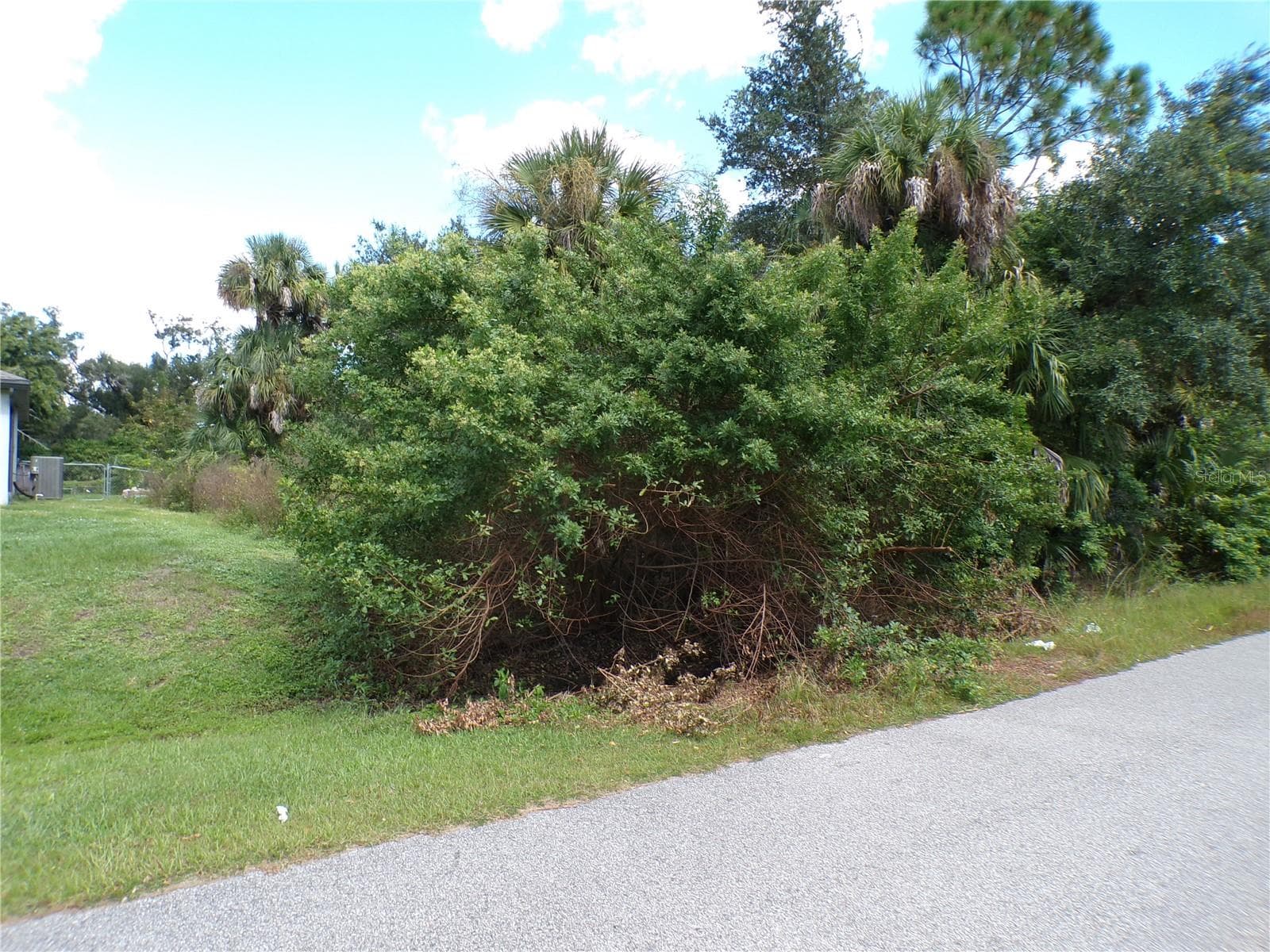 Land at NANSEN LN, NORTH PORT, photo 3 of 10
