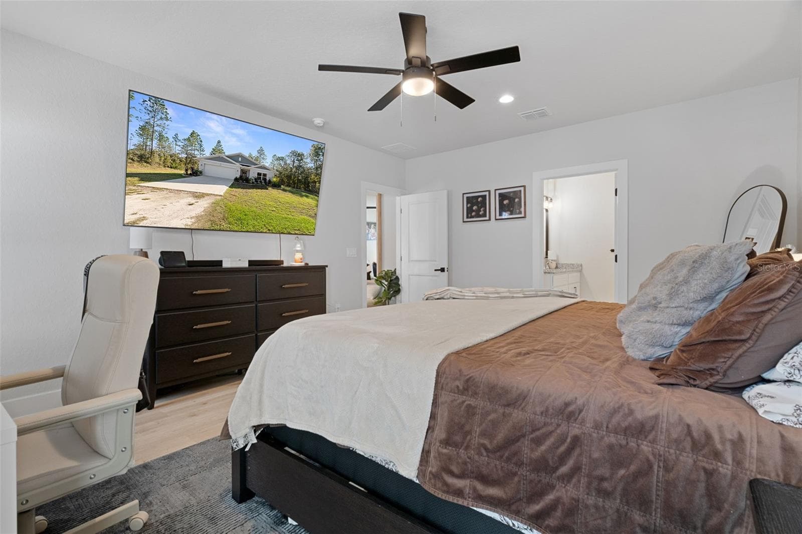 Single Family Residence at 16204 MALDEN RD, WEEKI WACHEE, photo 20 of 48