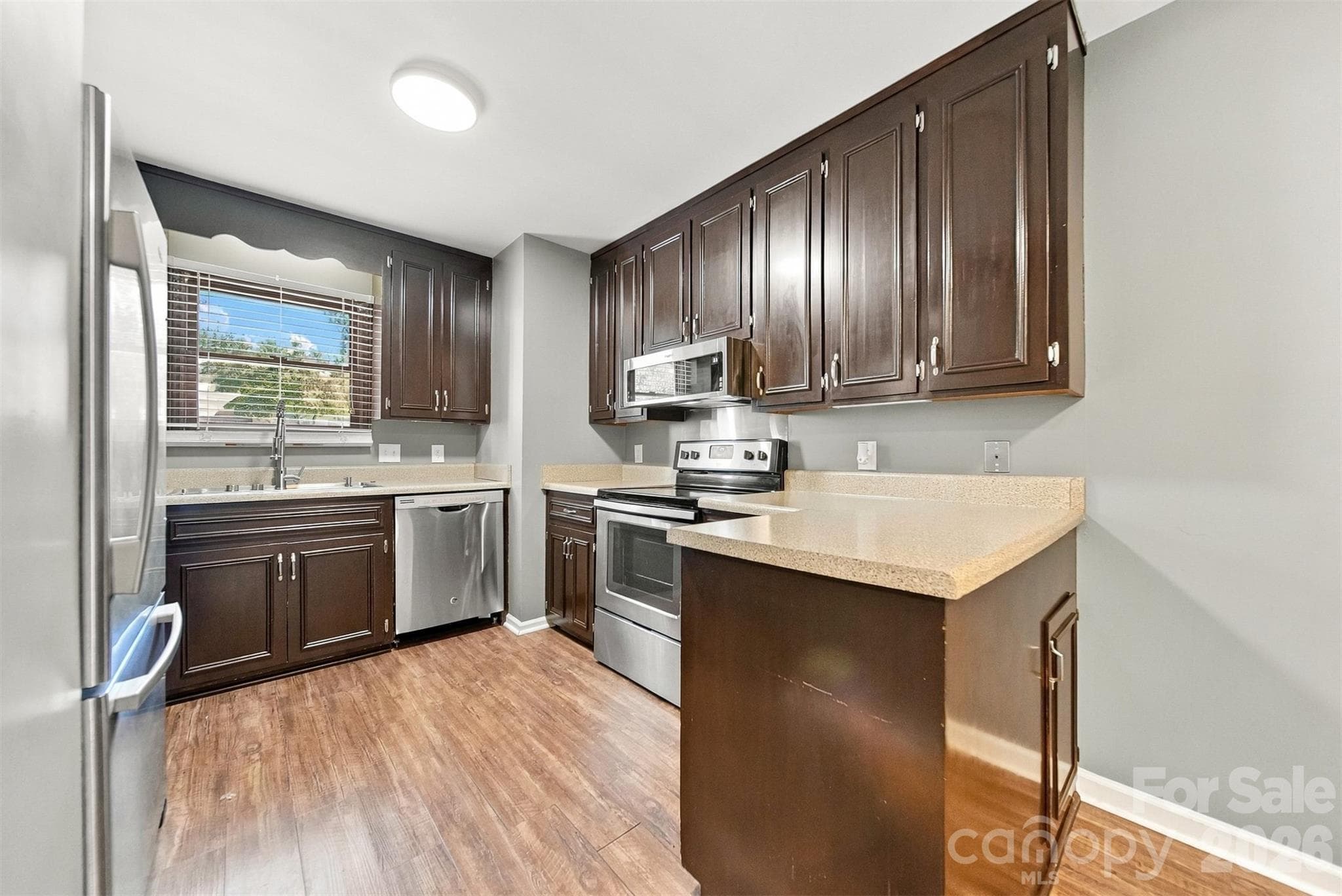 Townhouse at 605 8th Avenue SW, Conover, photo 11 of 36