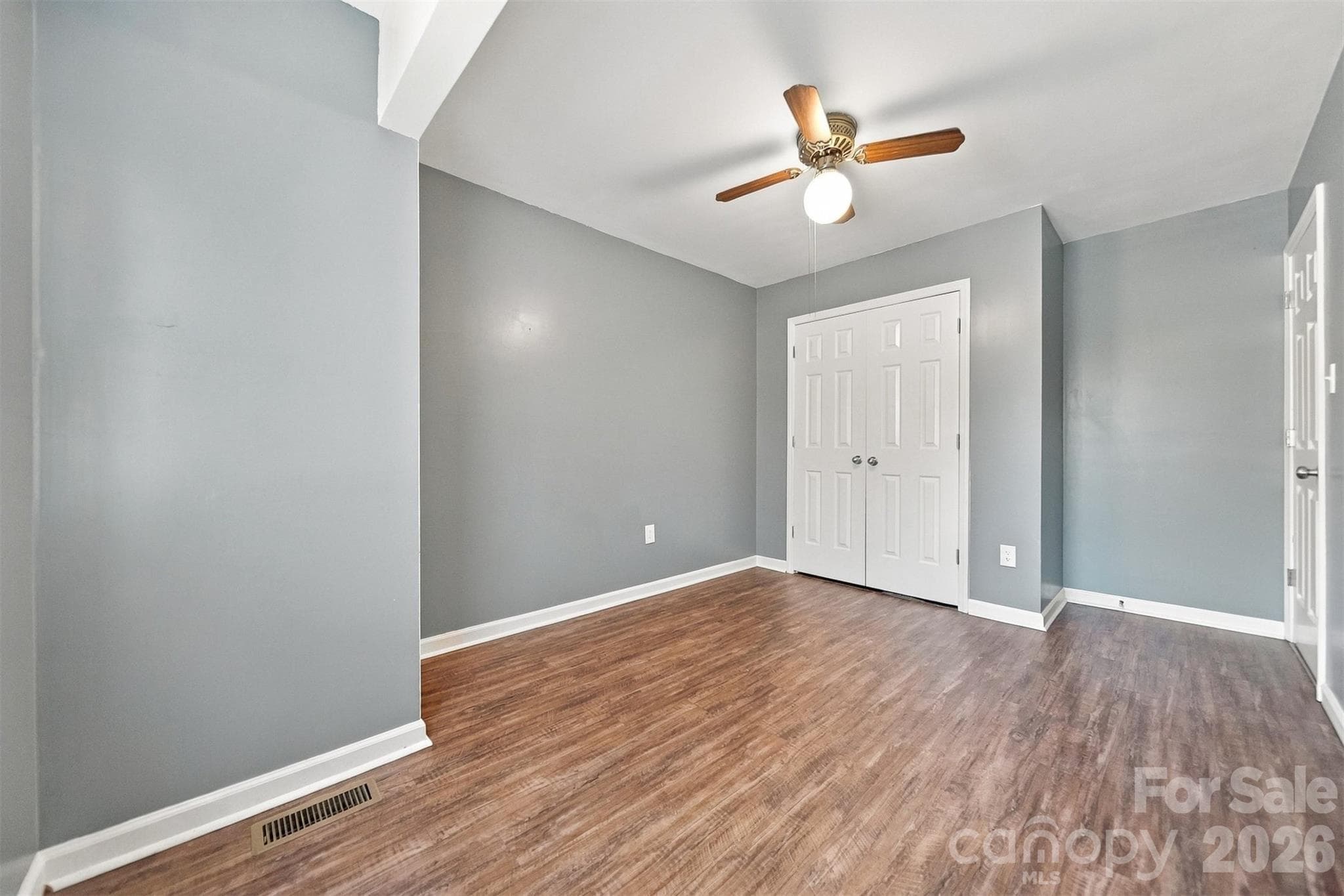 Townhouse at 605 8th Avenue SW, Conover, photo 18 of 36
