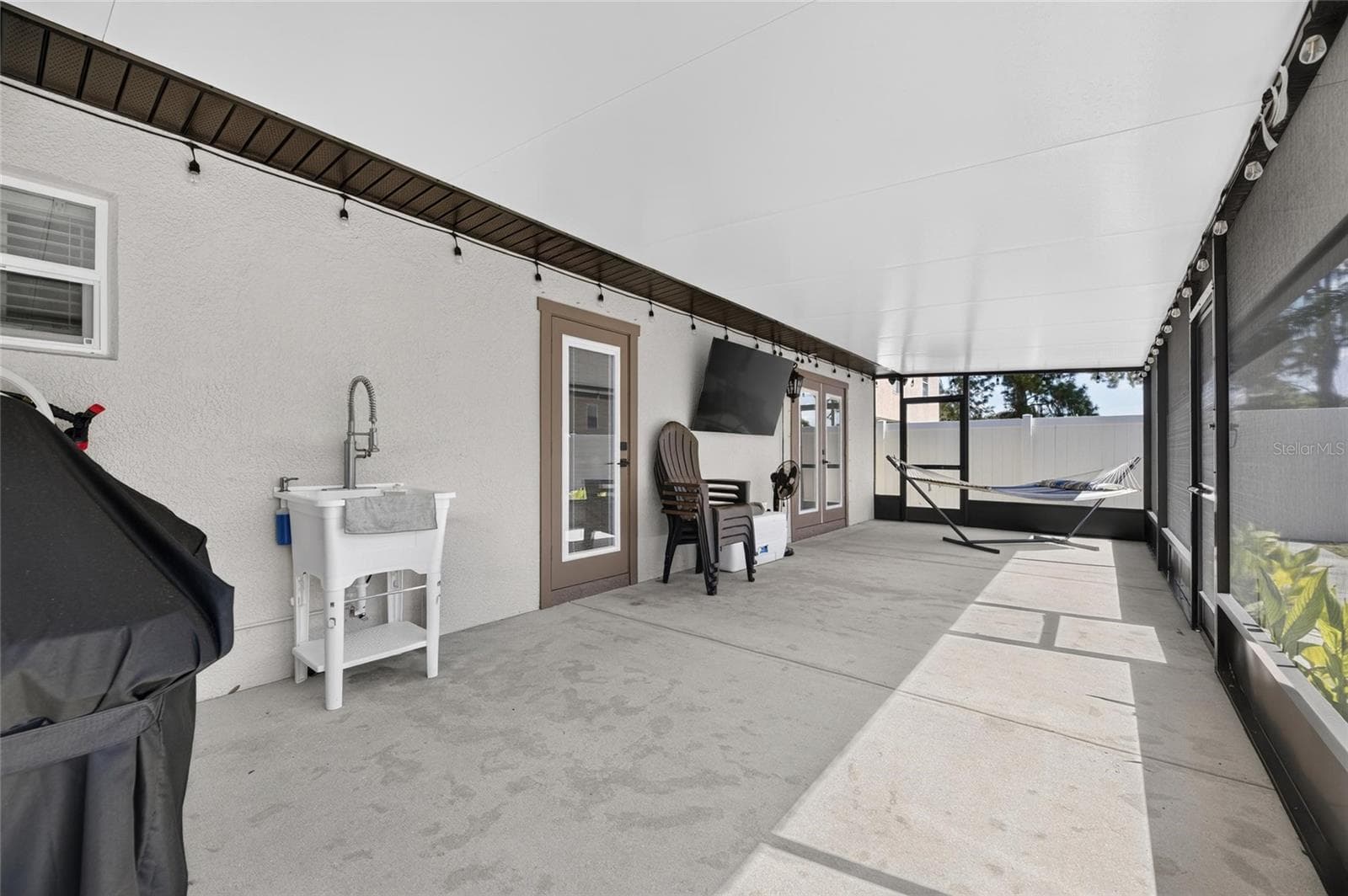 Single Family Residence at 13531 COPPER HEAD DR, RIVERVIEW, photo 54 of 73