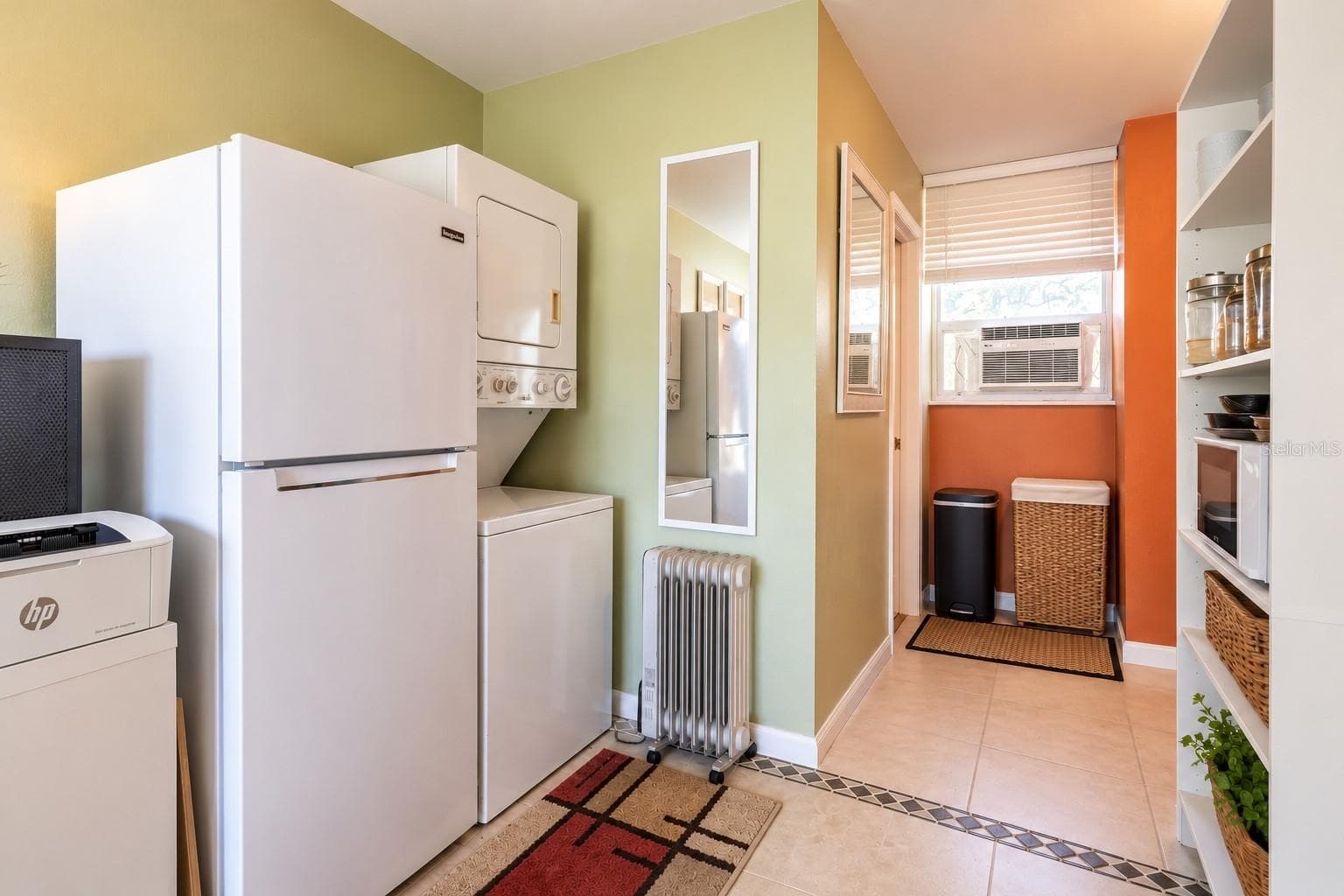 Washer & Dryer inside - 1903 JOHN ANDERSON DR, ORMOND BEACH