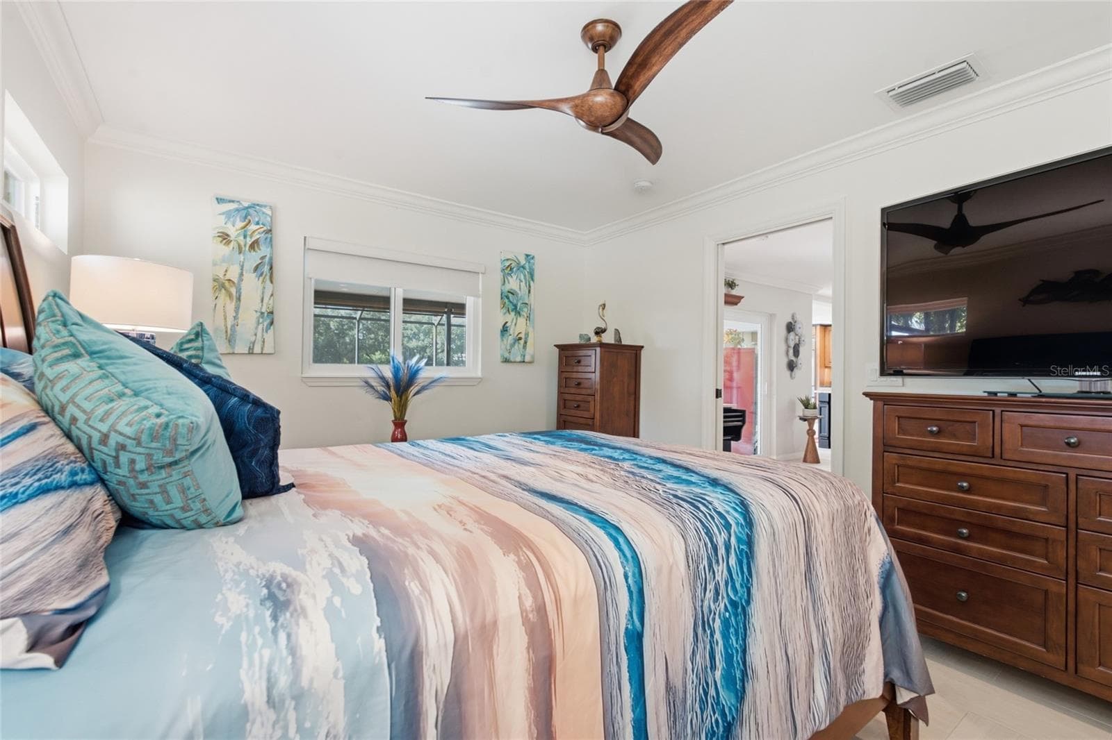 Single Family Residence at 725 DEL ORO DR, SAFETY HARBOR, photo 19 of 57