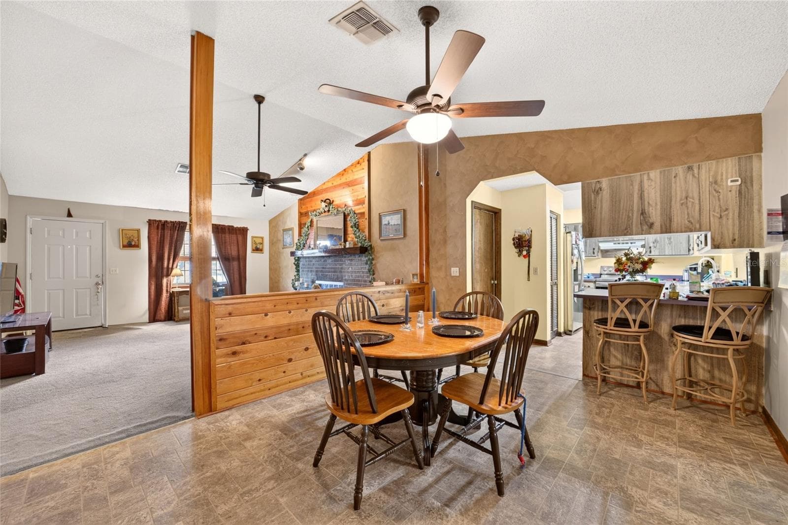 Single Family Residence at 100 ALMOND RD, OCALA, photo 12 of 31