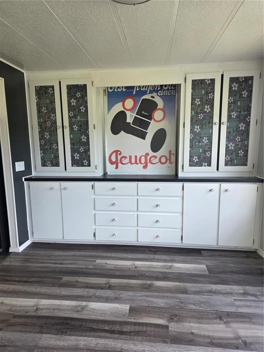 Built In China Cabinet - 2218 ORANGEWOOD CIR #1540, ZELLWOOD