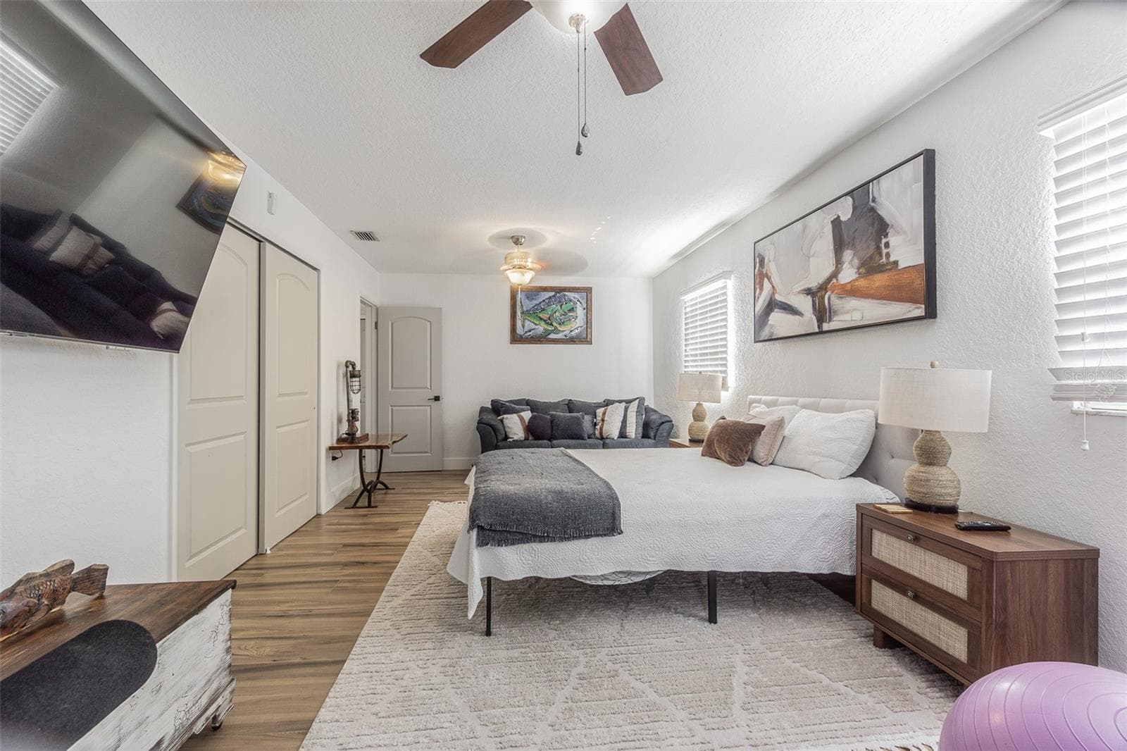 Single Family Residence at 1362 ROBINSON DR, ST PETERSBURG, photo 15 of 49
