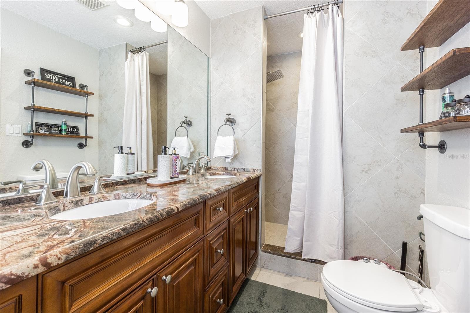 Single Family Residence at 1362 ROBINSON DR, ST PETERSBURG, photo 25 of 49
