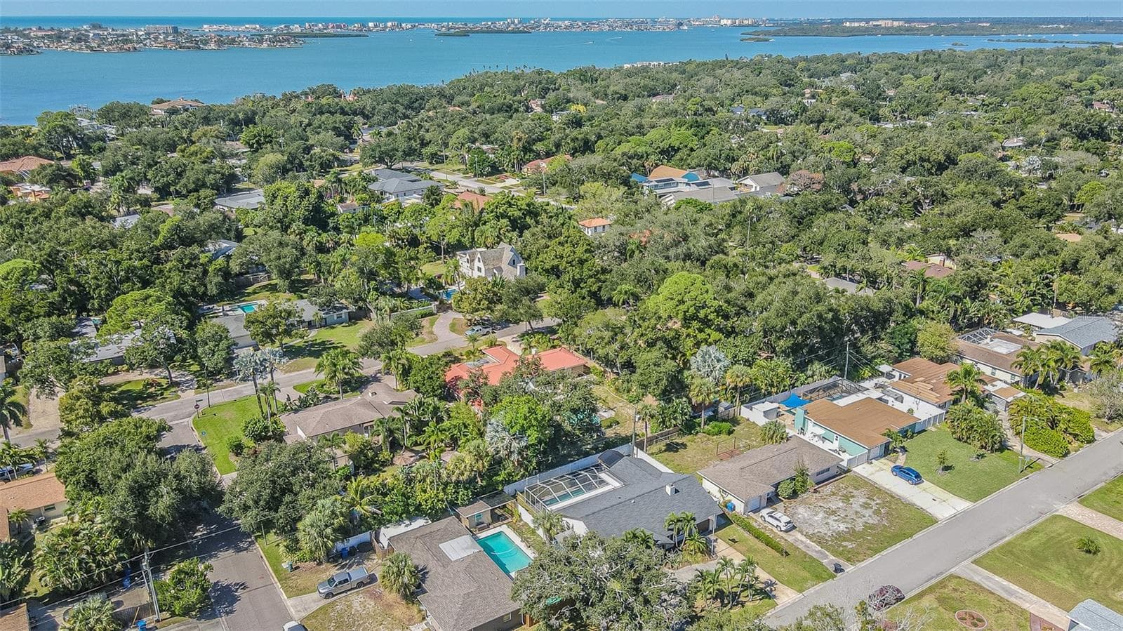Single Family Residence at 1362 ROBINSON DR, ST PETERSBURG, photo 48 of 49