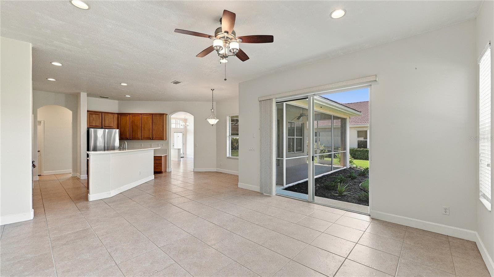 Open Concept: Family Room, Kitchen and Break Area - 2884 GRAZELAND DR, SARASOTA