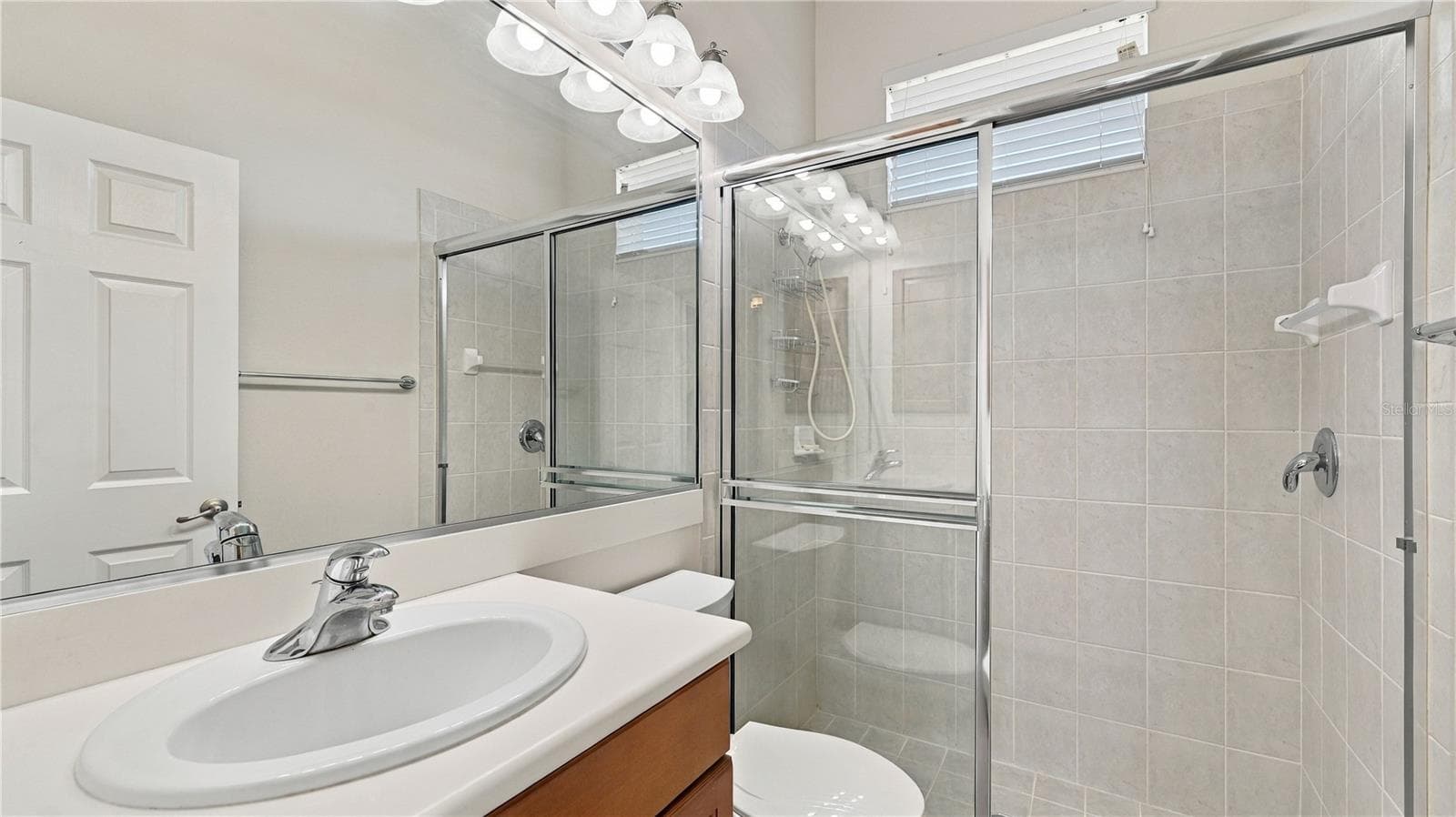 Bathroom 2 - 2884 GRAZELAND DR, SARASOTA