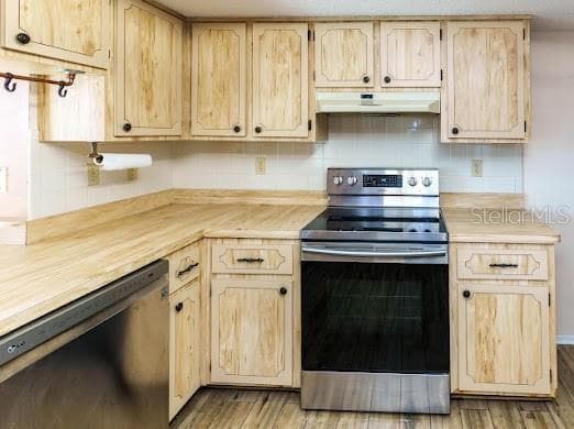 Single Family Residence at 5045 BROWNSTONE LN, NEW PORT RICHEY, photo 6 of 26