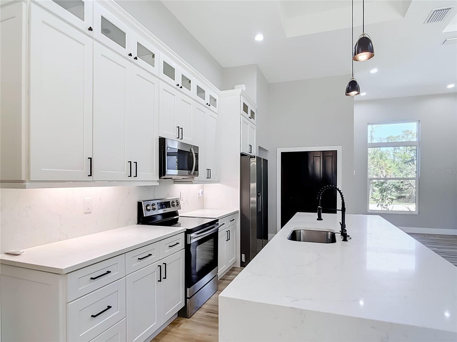 Single Family Residence at 17237 KELLOG AVE, PORT CHARLOTTE, photo 10 of 53