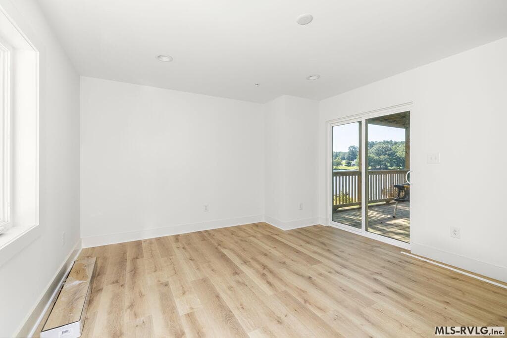 Townhouse/Condo,Residential/Vacation at 131-101 Gaston Pointe Dr, Littleton NC 27850, Littleton, photo 10 of 31