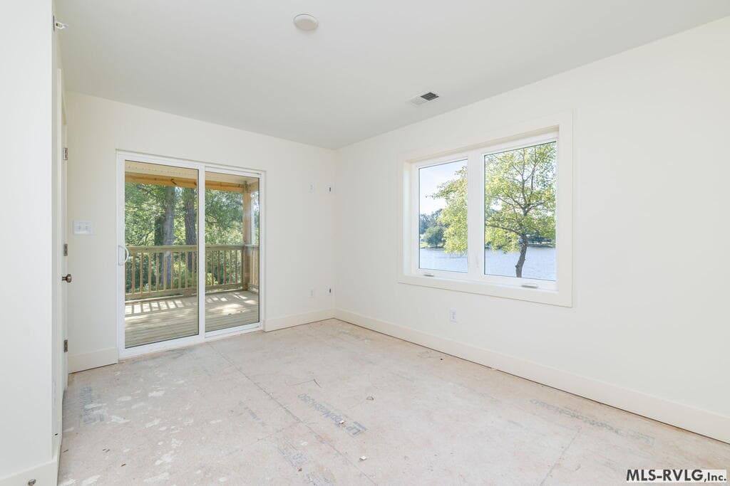 Townhouse/Condo,Residential/Vacation at 131-101 Gaston Pointe Dr, Littleton NC 27850, Littleton, photo 13 of 31