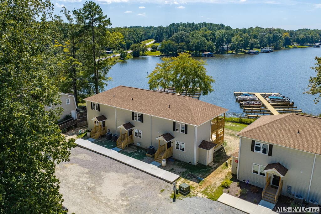 Townhouse/Condo,Residential/Vacation at 131-101 Gaston Pointe Dr, Littleton NC 27850, Littleton, photo 25 of 31