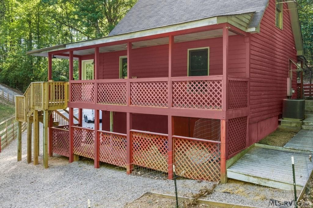 Residential/Vacation at 206 Greenvalley, Littleton NC 27850, photo 3 of 38
