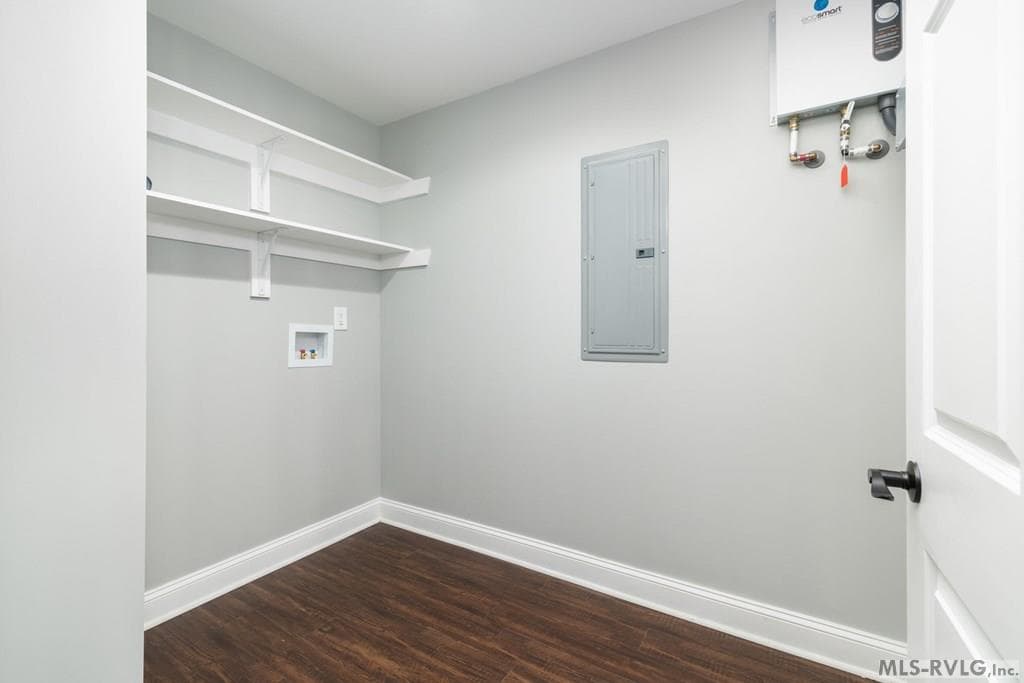 Laundry Room Love - 430 Cifers Lane, Emporia VA 23847, Emporia