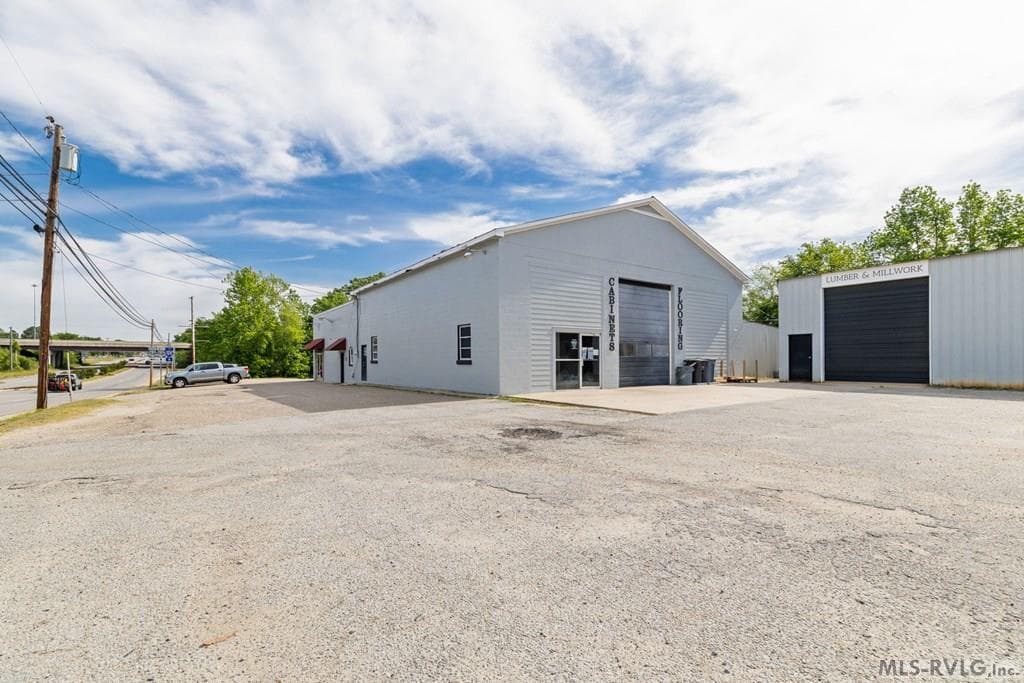Commercial at 728 N Main, Emporia VA 23847, Emporia, photo 2 of 56