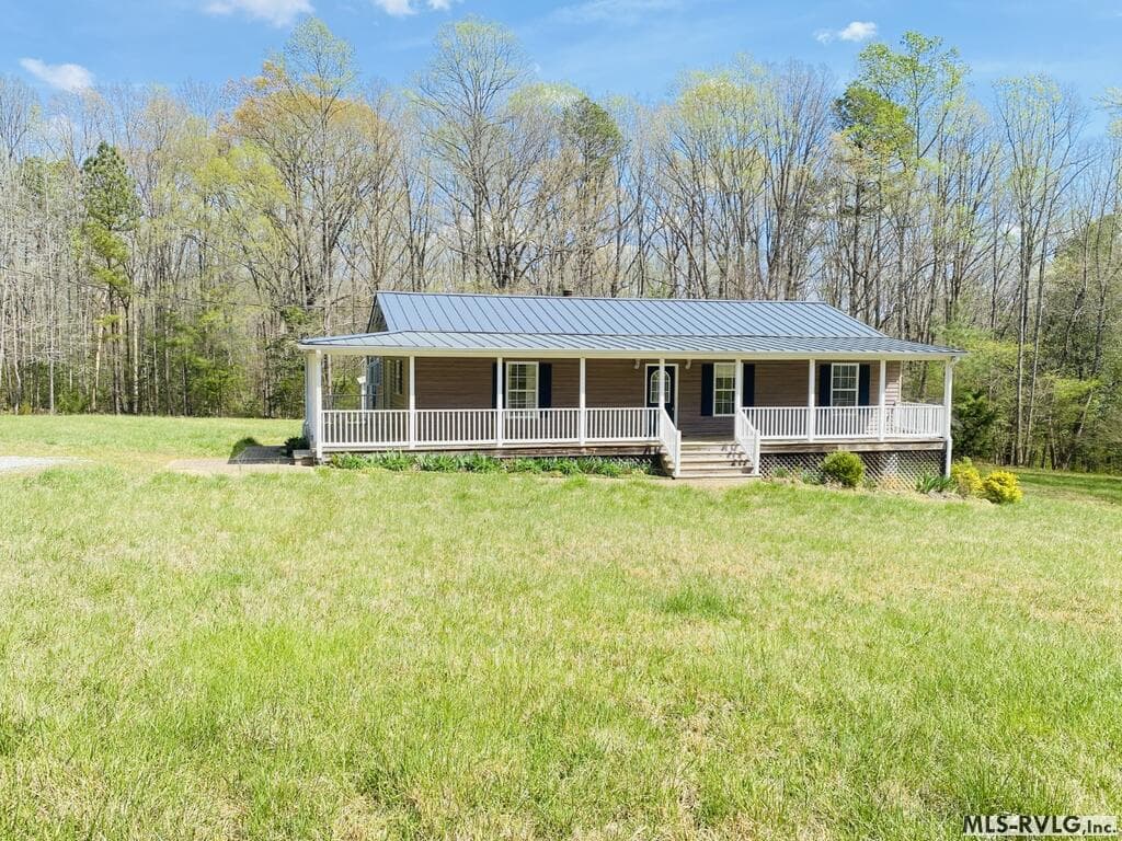 Residential/Vacation at 427 Muscadine Trail, Baskerville VA 23915, Baskerville, photo 4 of 114