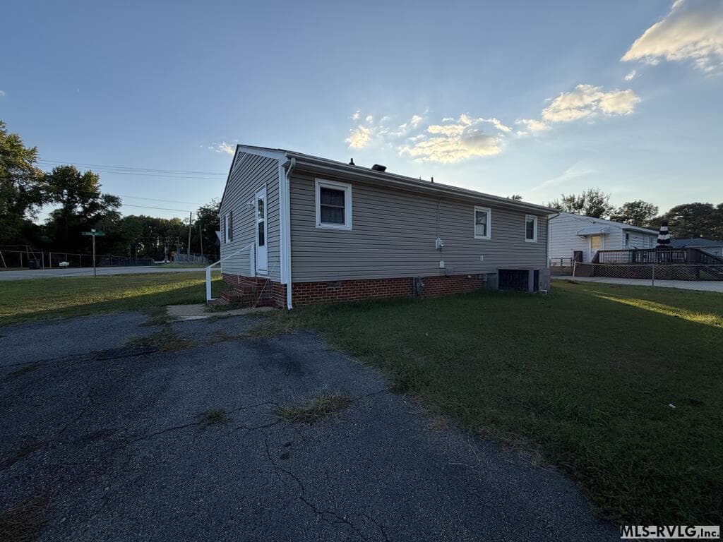 Residential/Vacation at 712 East 15th Street, Roanoke Rapids NC 27870, Roanoke Rapids, photo 18 of 23