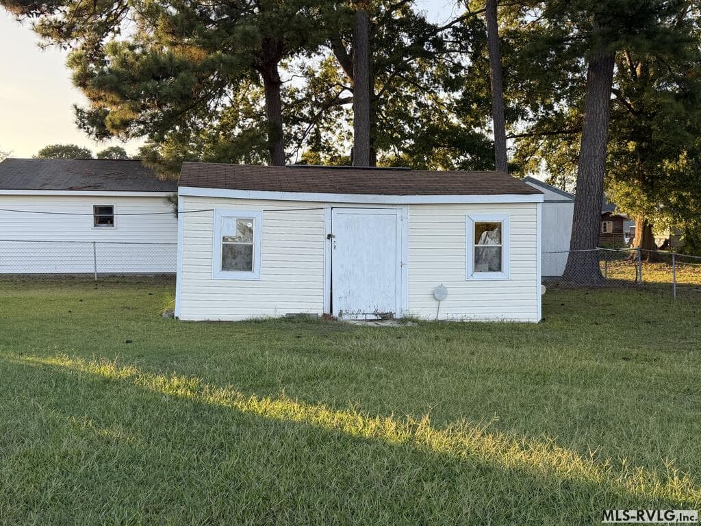 Residential/Vacation at 712 East 15th Street, Roanoke Rapids NC 27870, Roanoke Rapids, photo 8 of 23