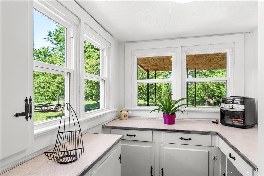 Residential/Vacation at 661 N. Main St., Brodnax VA 23920, Brodnax, photo 17 of 41